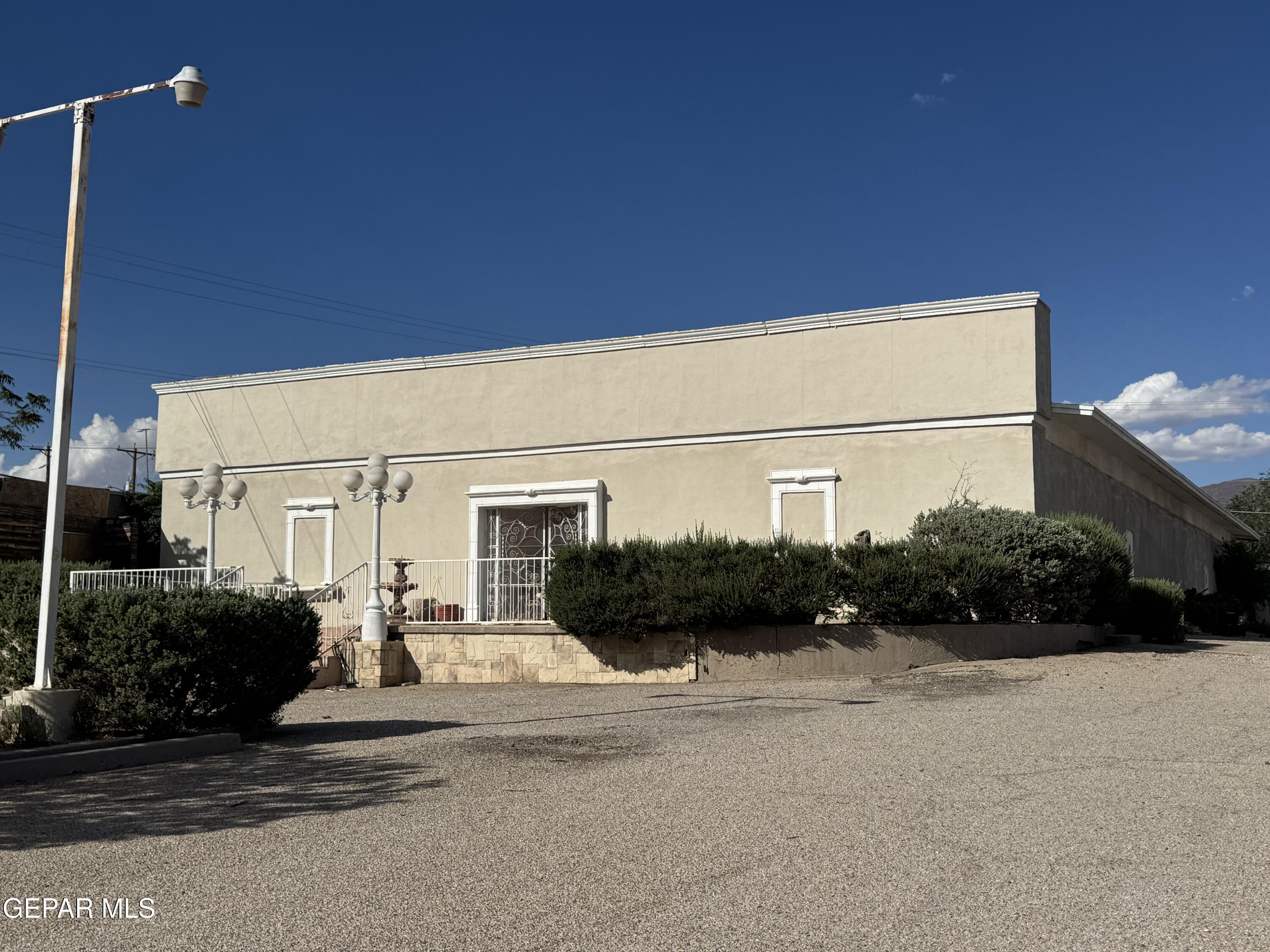 5824 Doniphan Drive — photo
