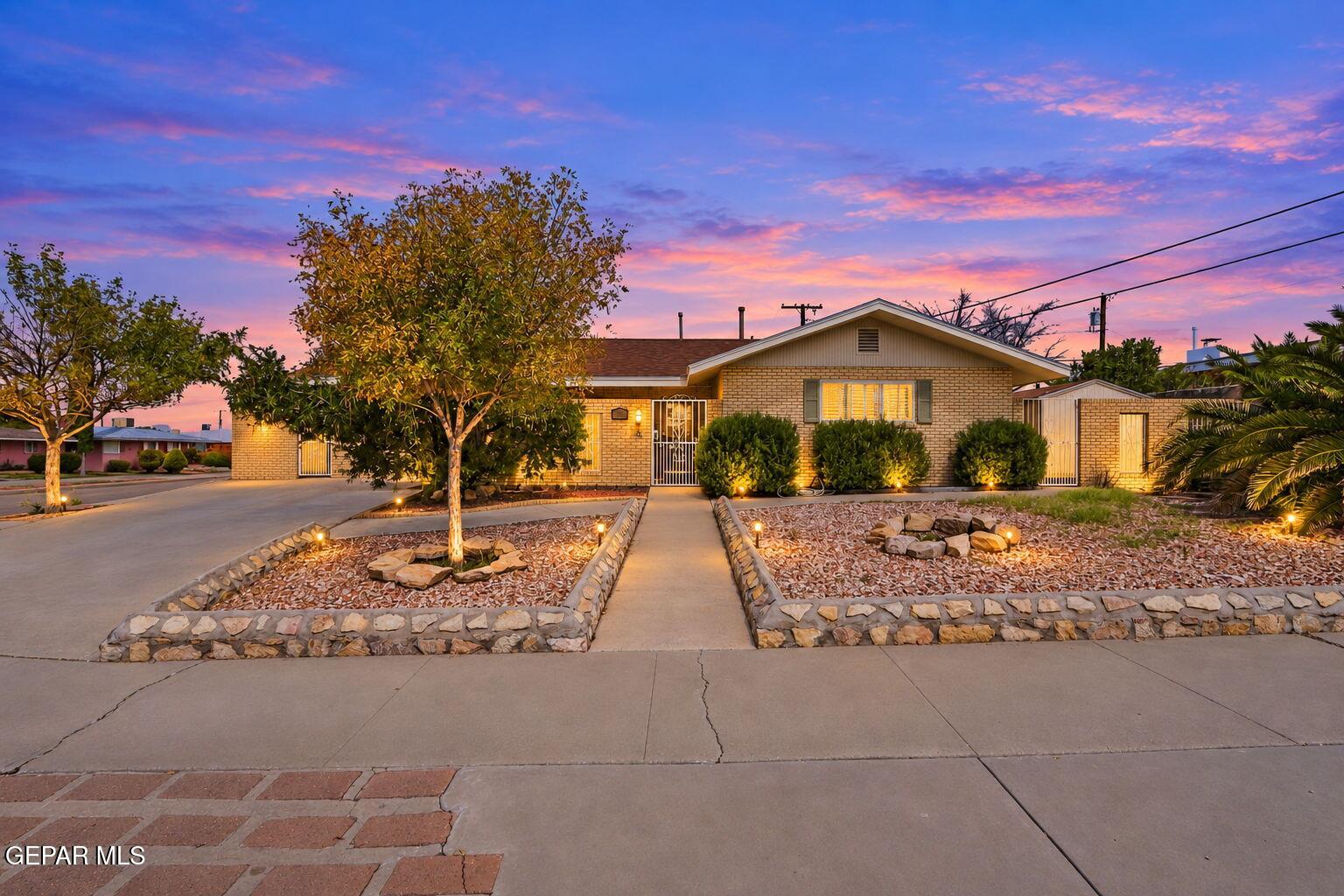 436 de Leon Drive — photo