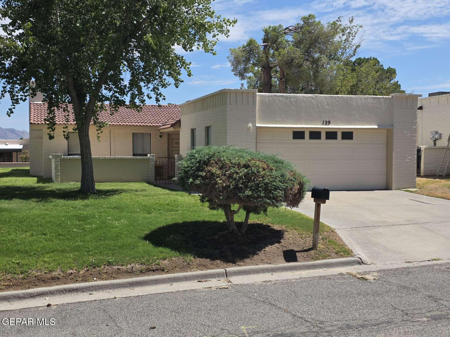 129 Jeweled Mesa Drive — photo