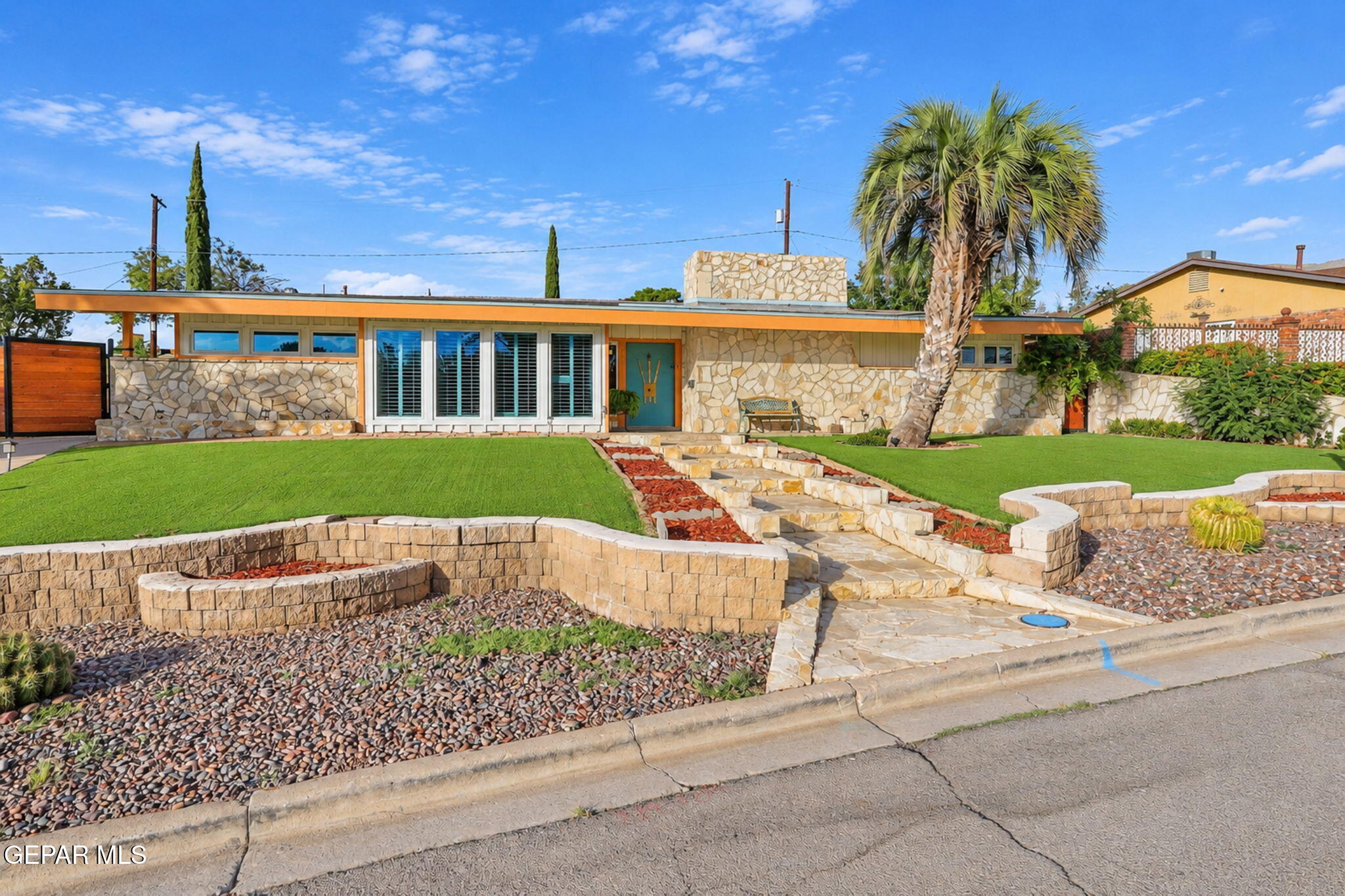 6305 Snowheights Court — photo
