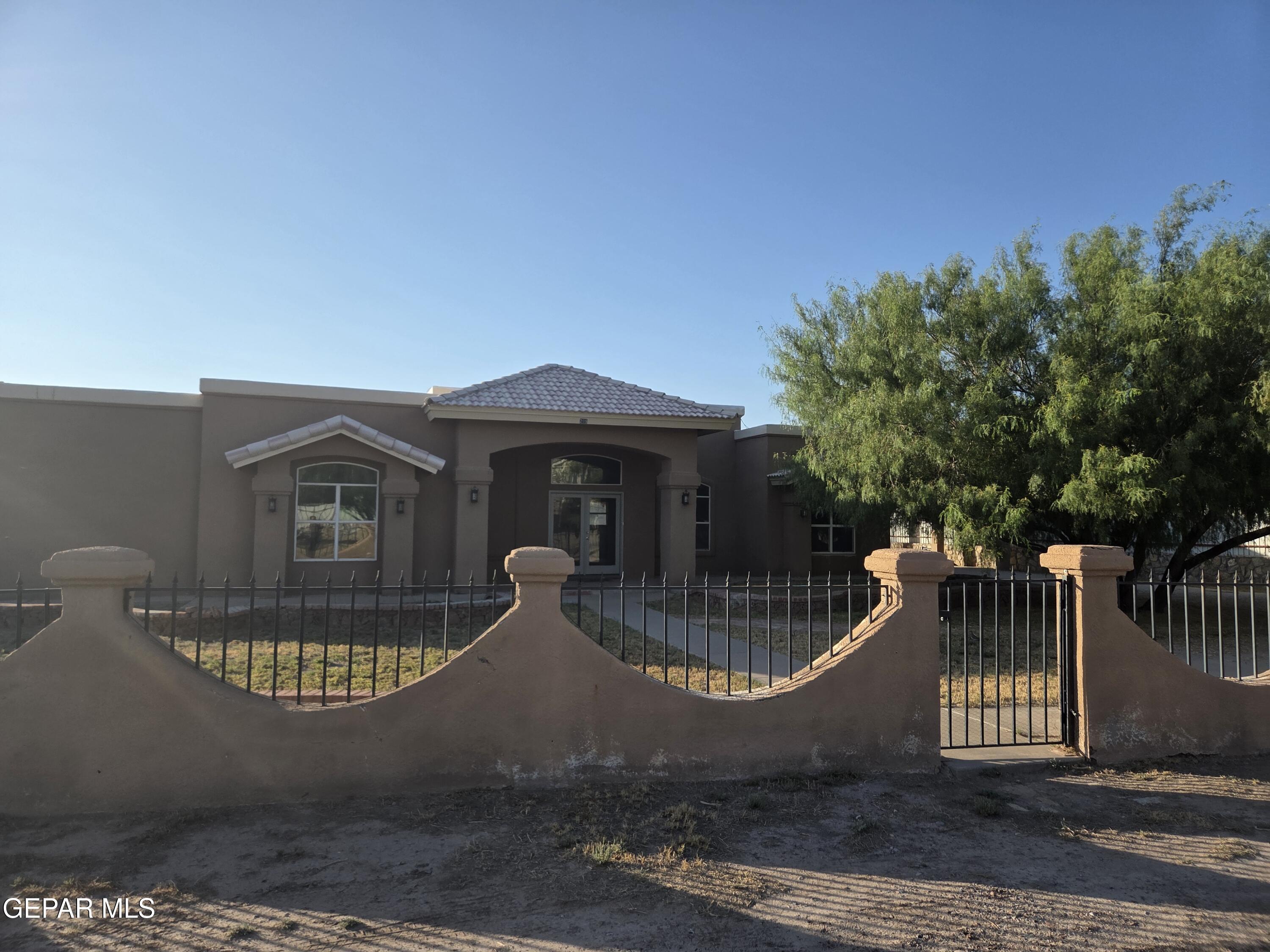 209 Williams Street — photo