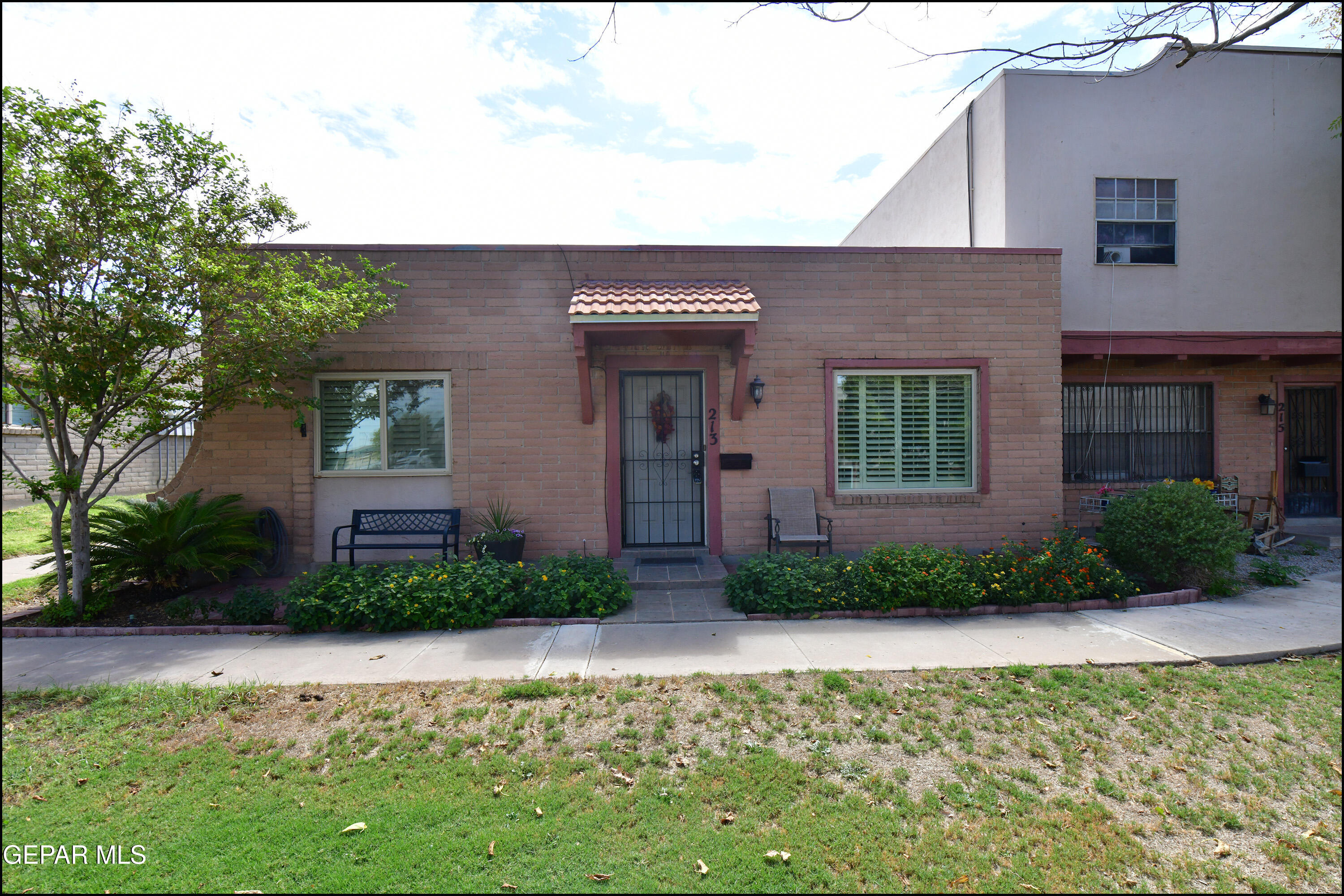 213 Maricopa Drive — photo