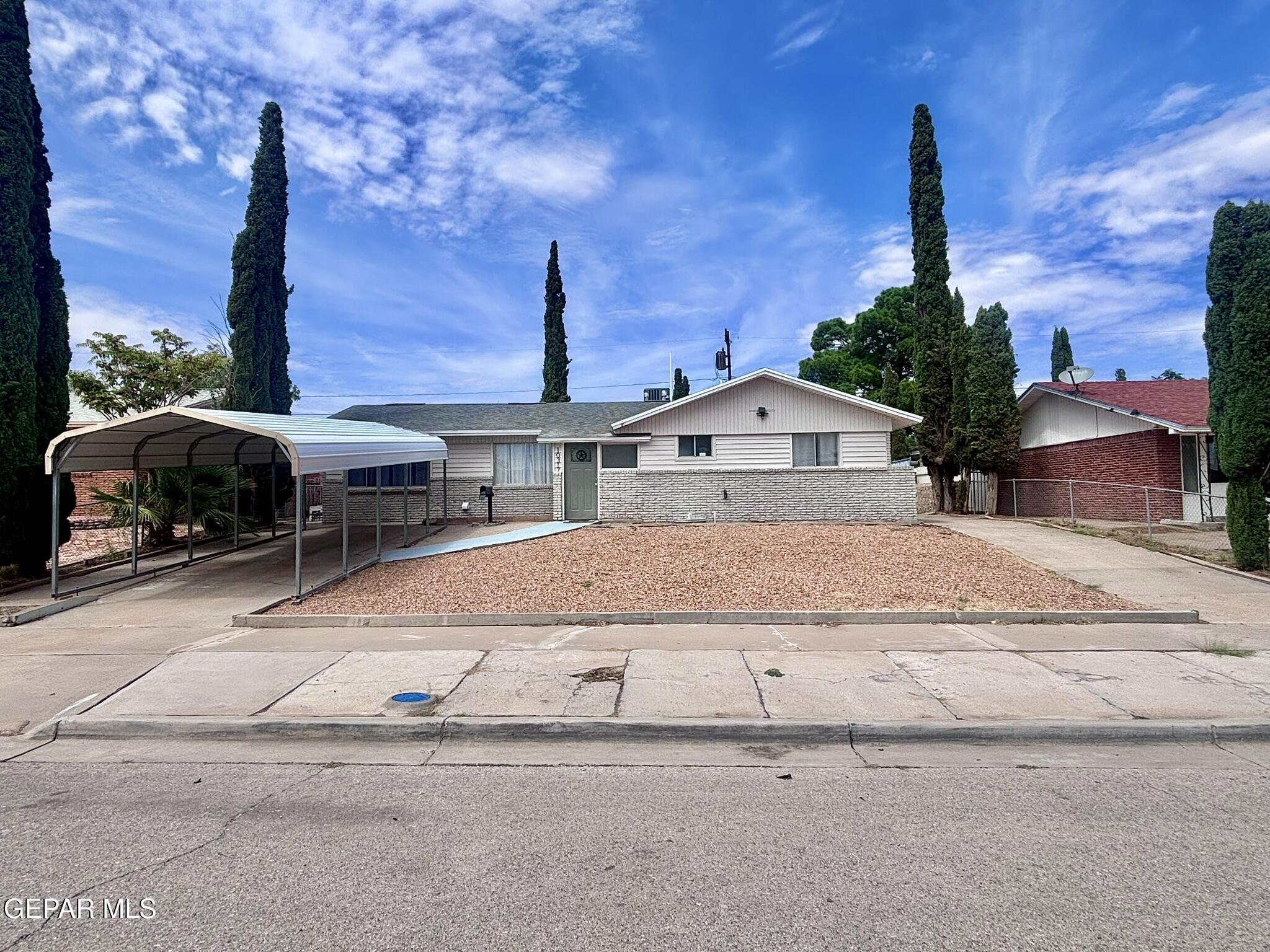 10317 Thor Street — photo
