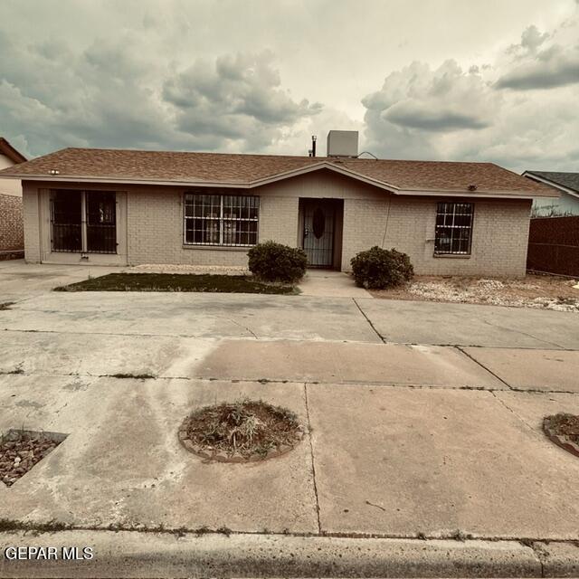 10824 Gemstone Street — photo