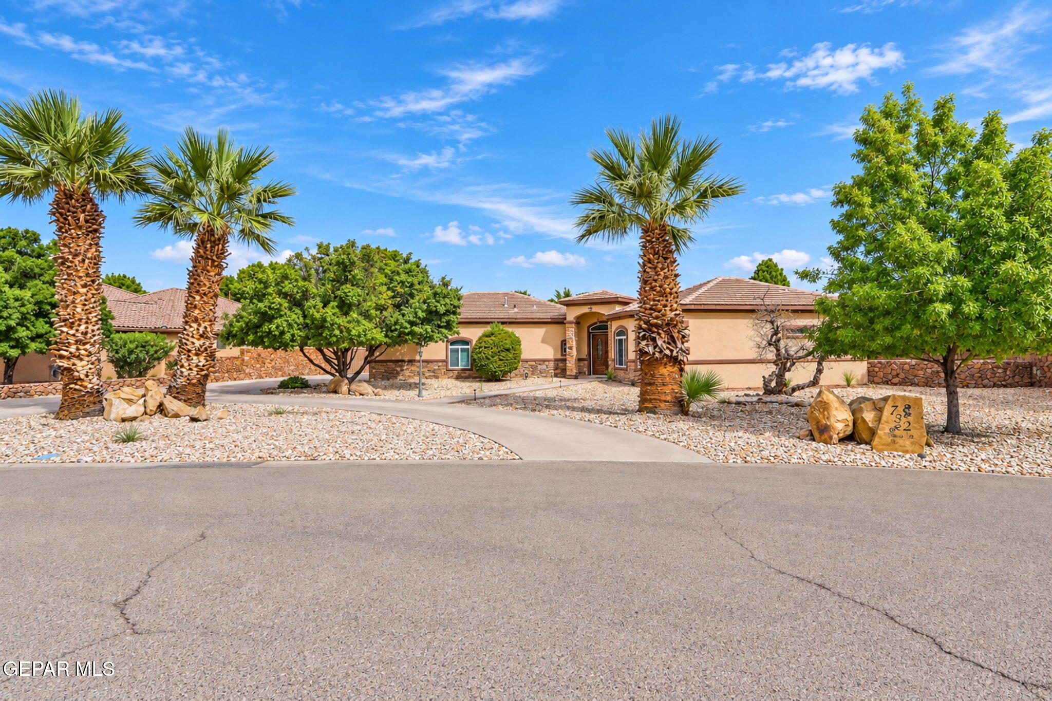 732 Emerald View Drive — photo