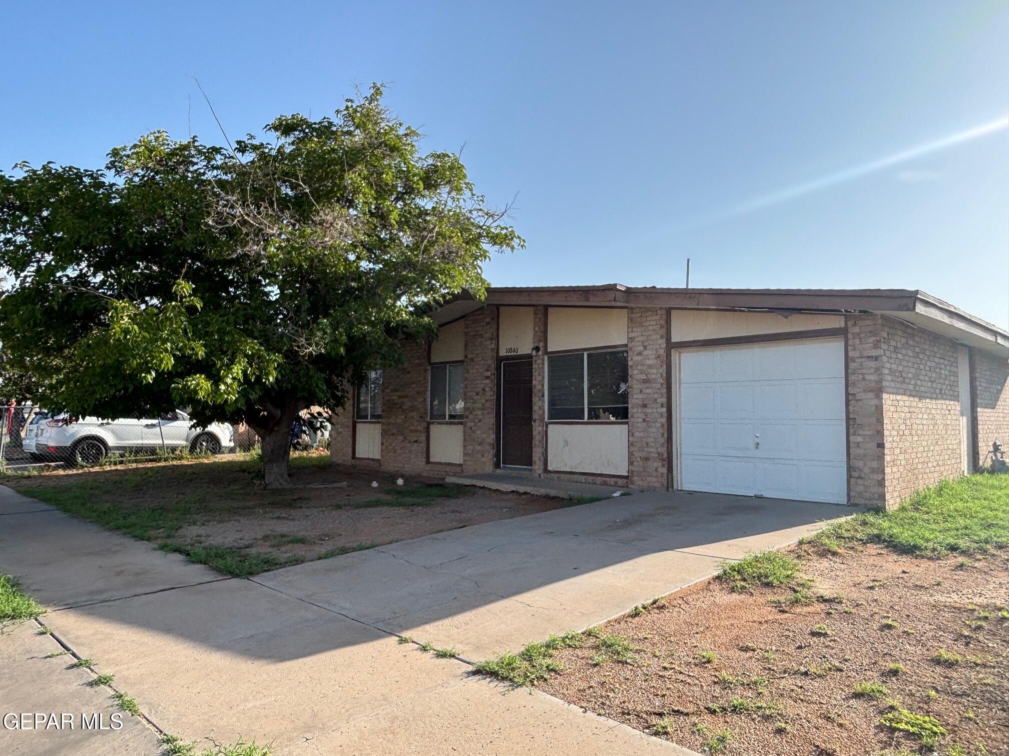 10840 Obsidian Street — photo