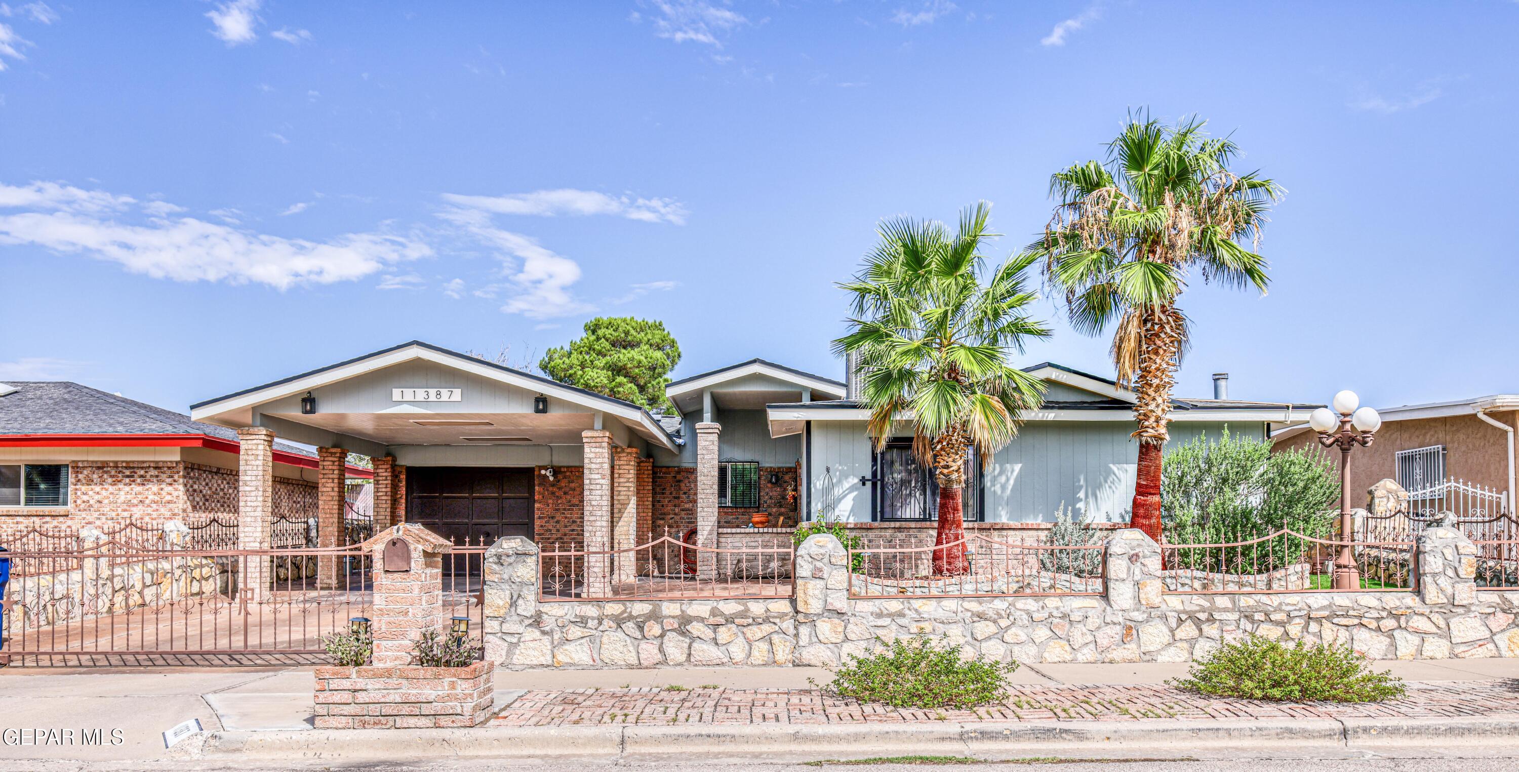 11387 Beach Front Drive — photo