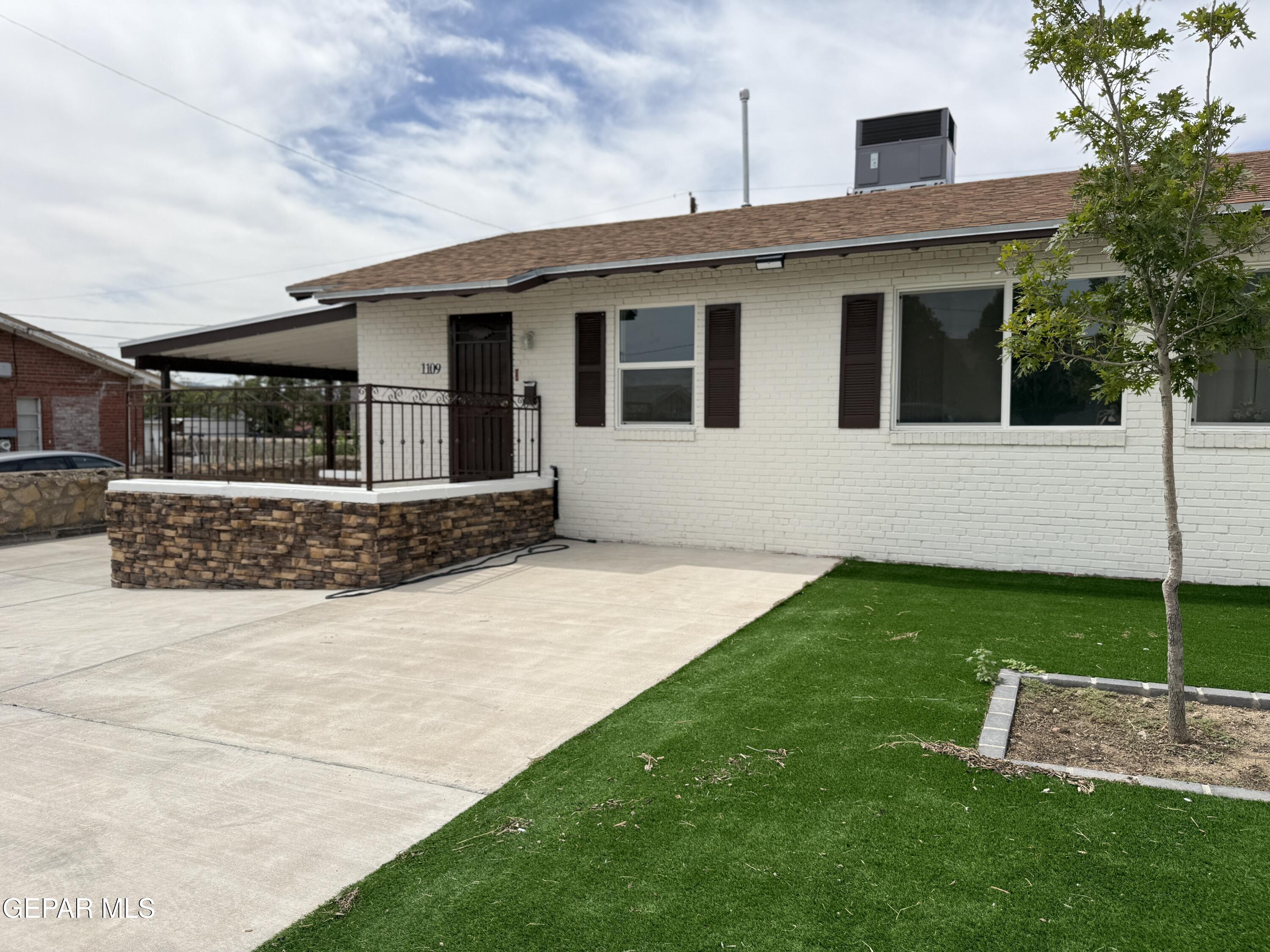 1109 Huckleberry Street — photo
