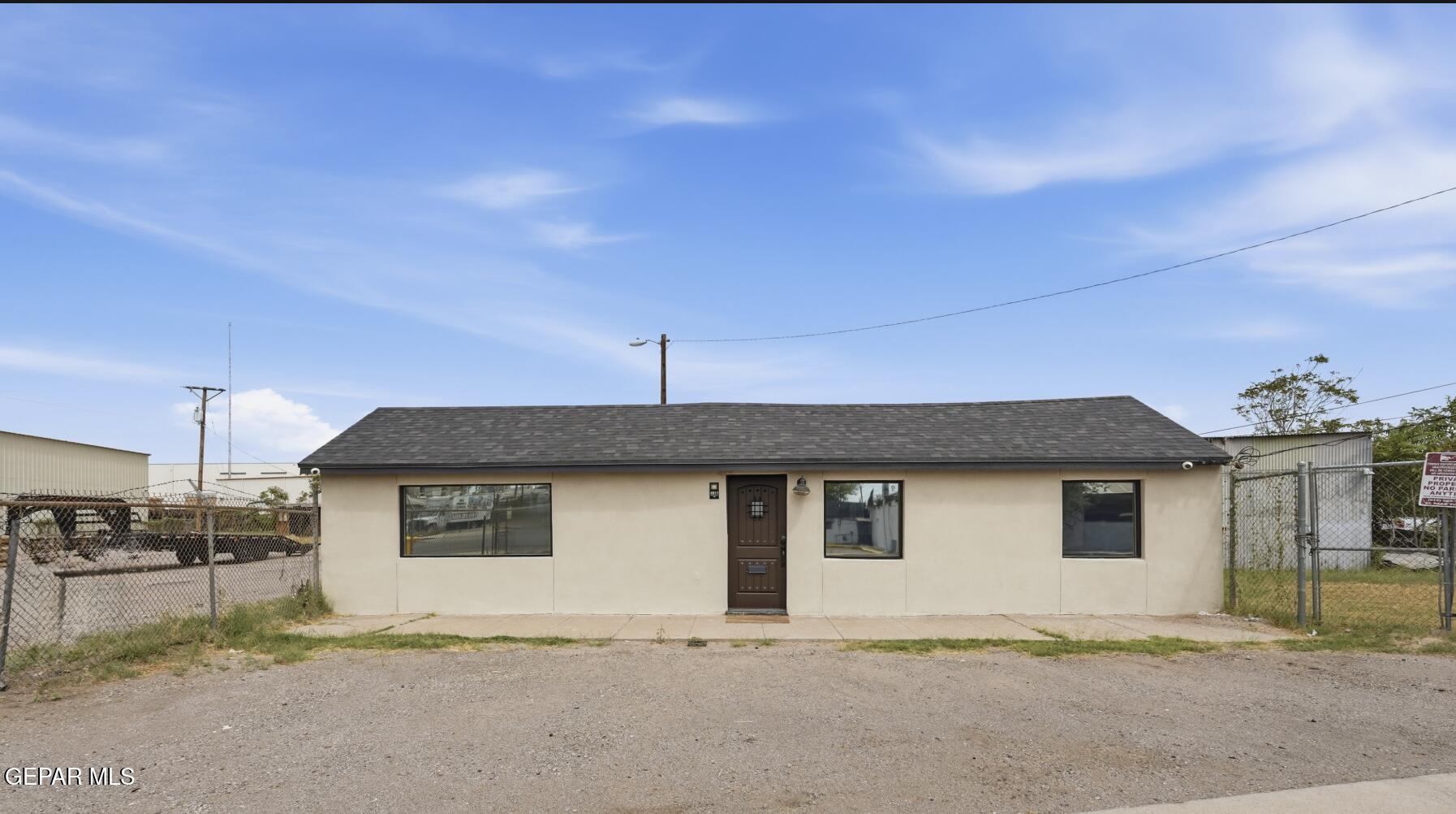 5611 el Paso Drive — photo