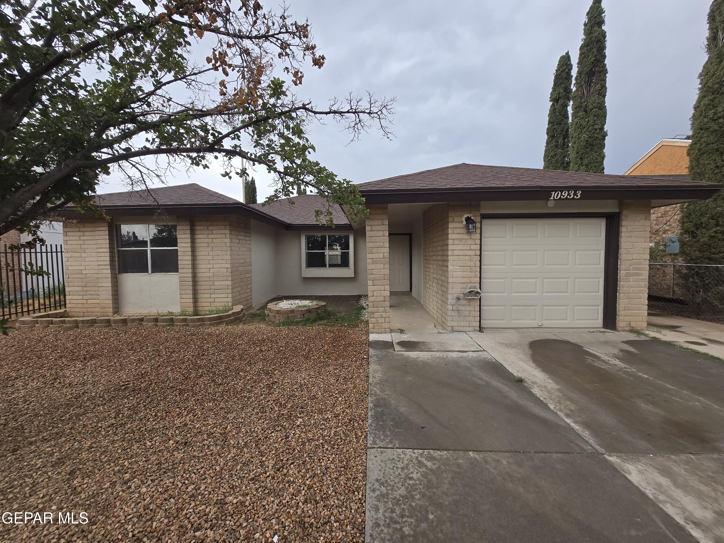 10933 Babe Ruth Street — photo