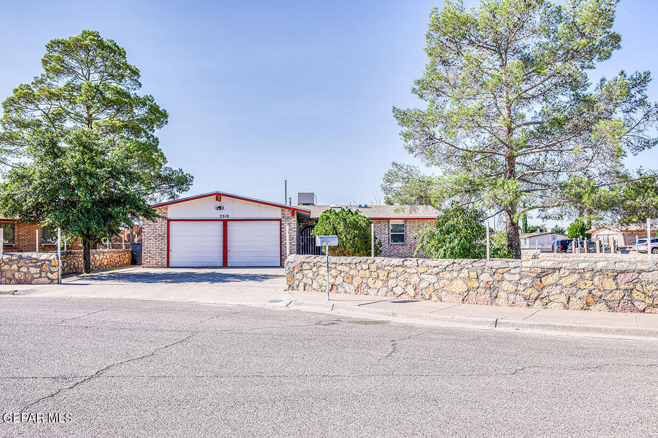 3310 E Glen Drive — photo