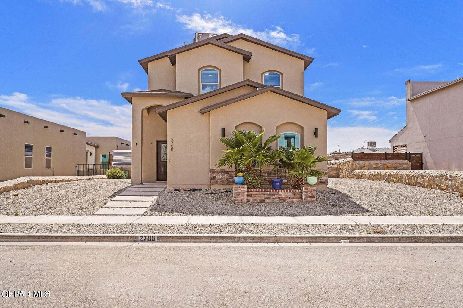 2705 Maria Casas Street — photo