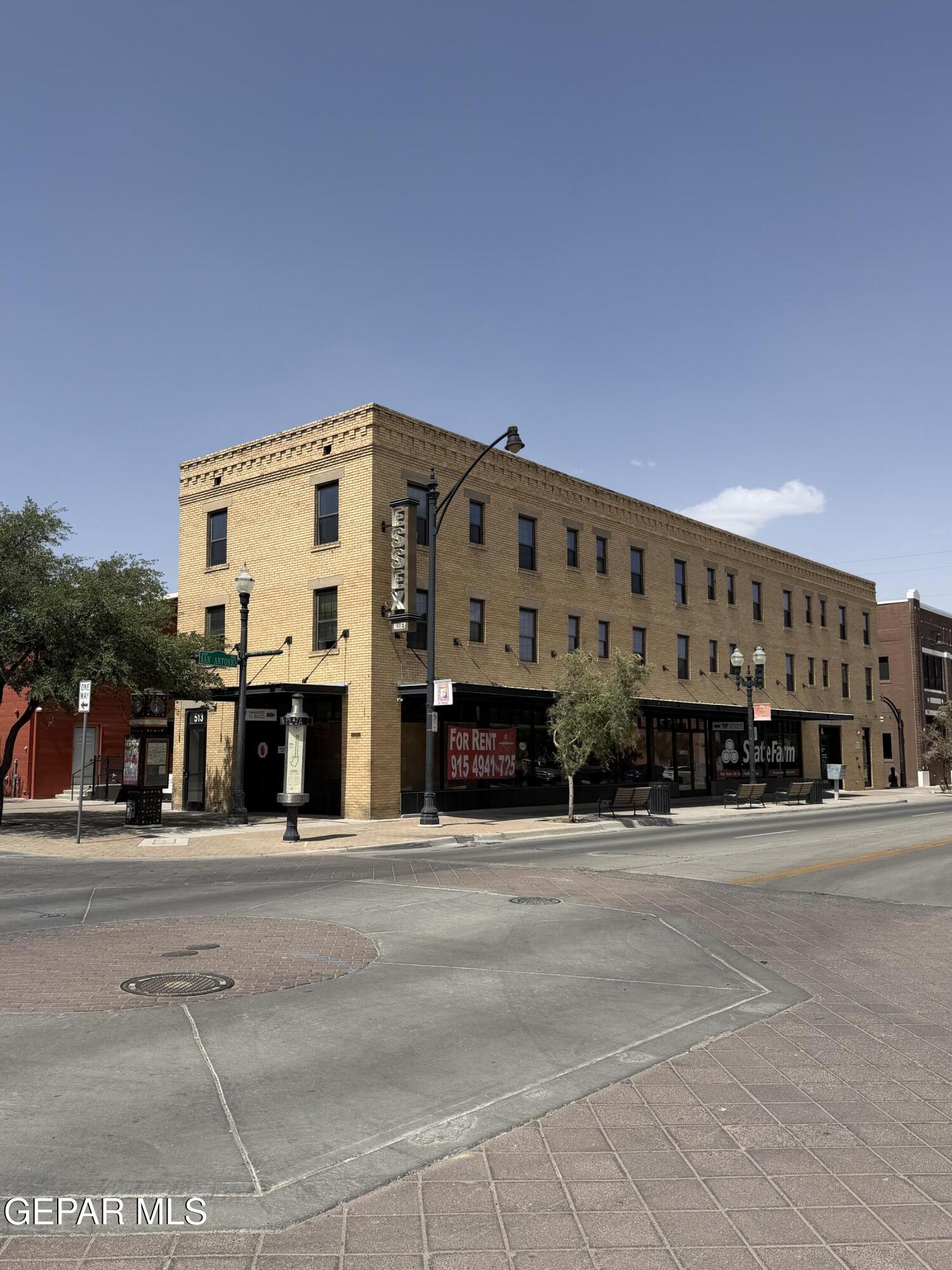 513 W San Antonio Avenue 8 — photo