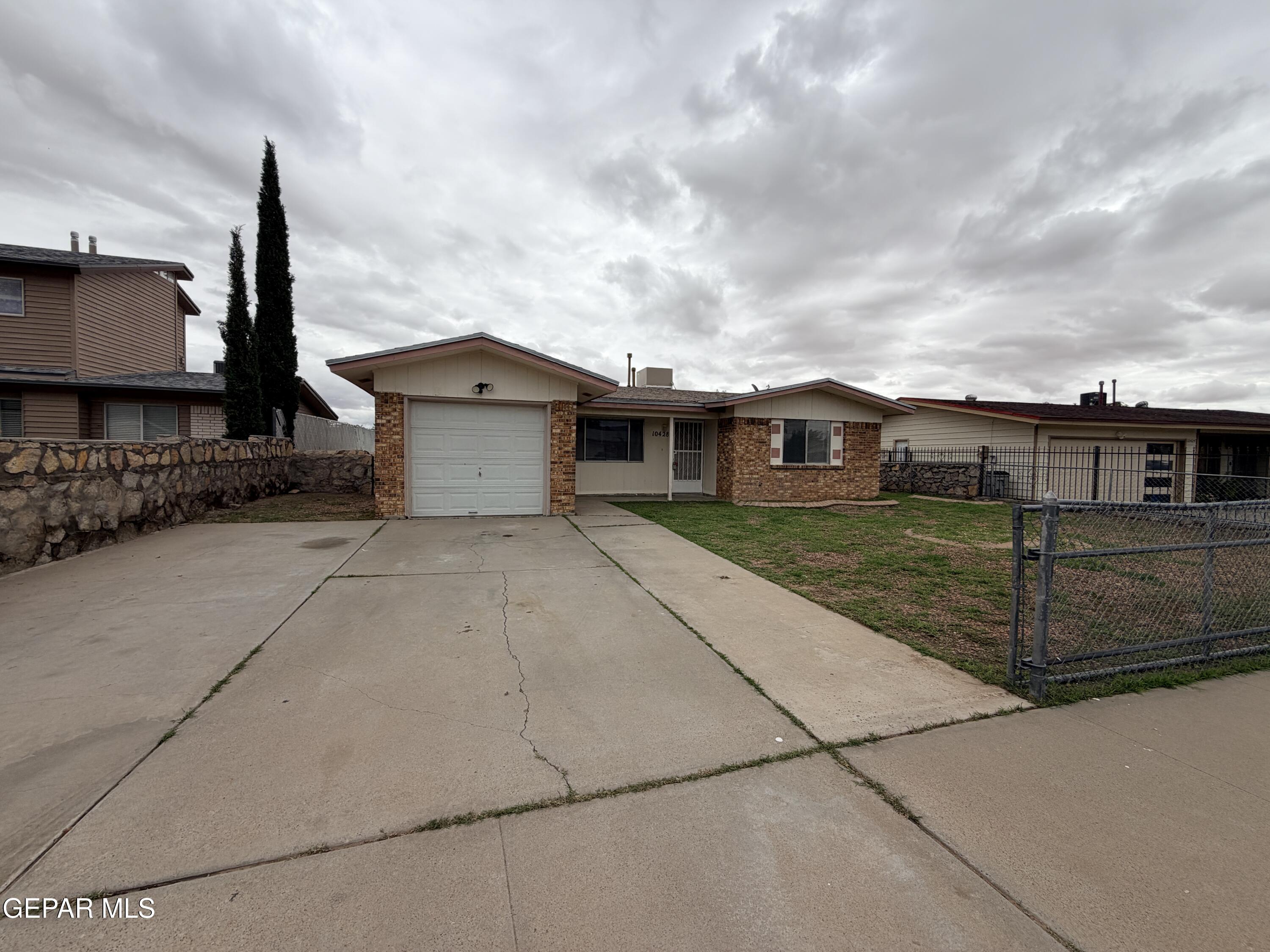 10428 Centaur Drive — photo