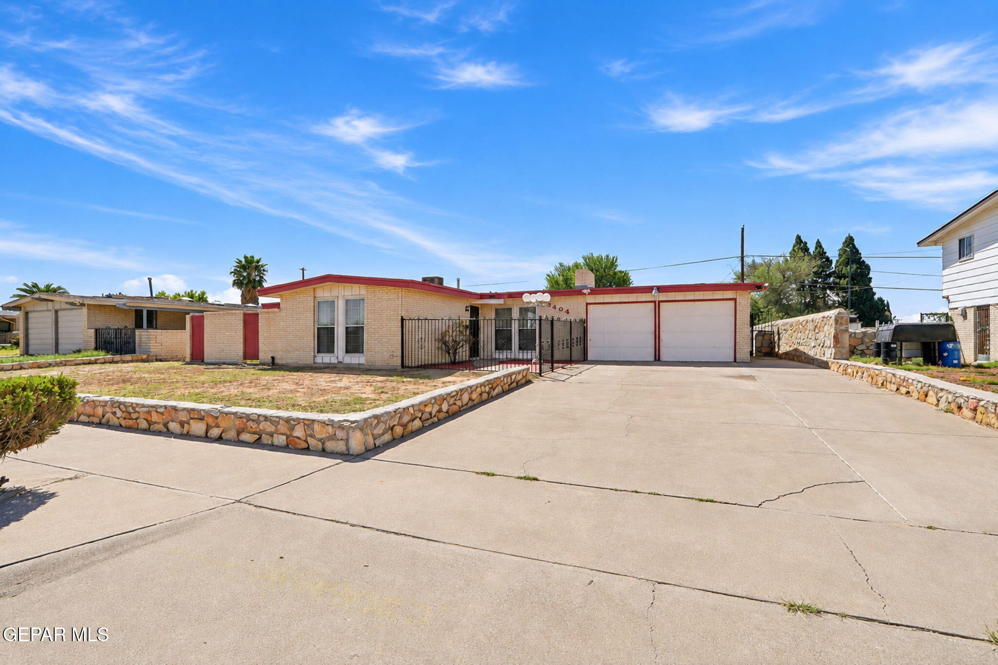 8404 Mineola Drive — photo
