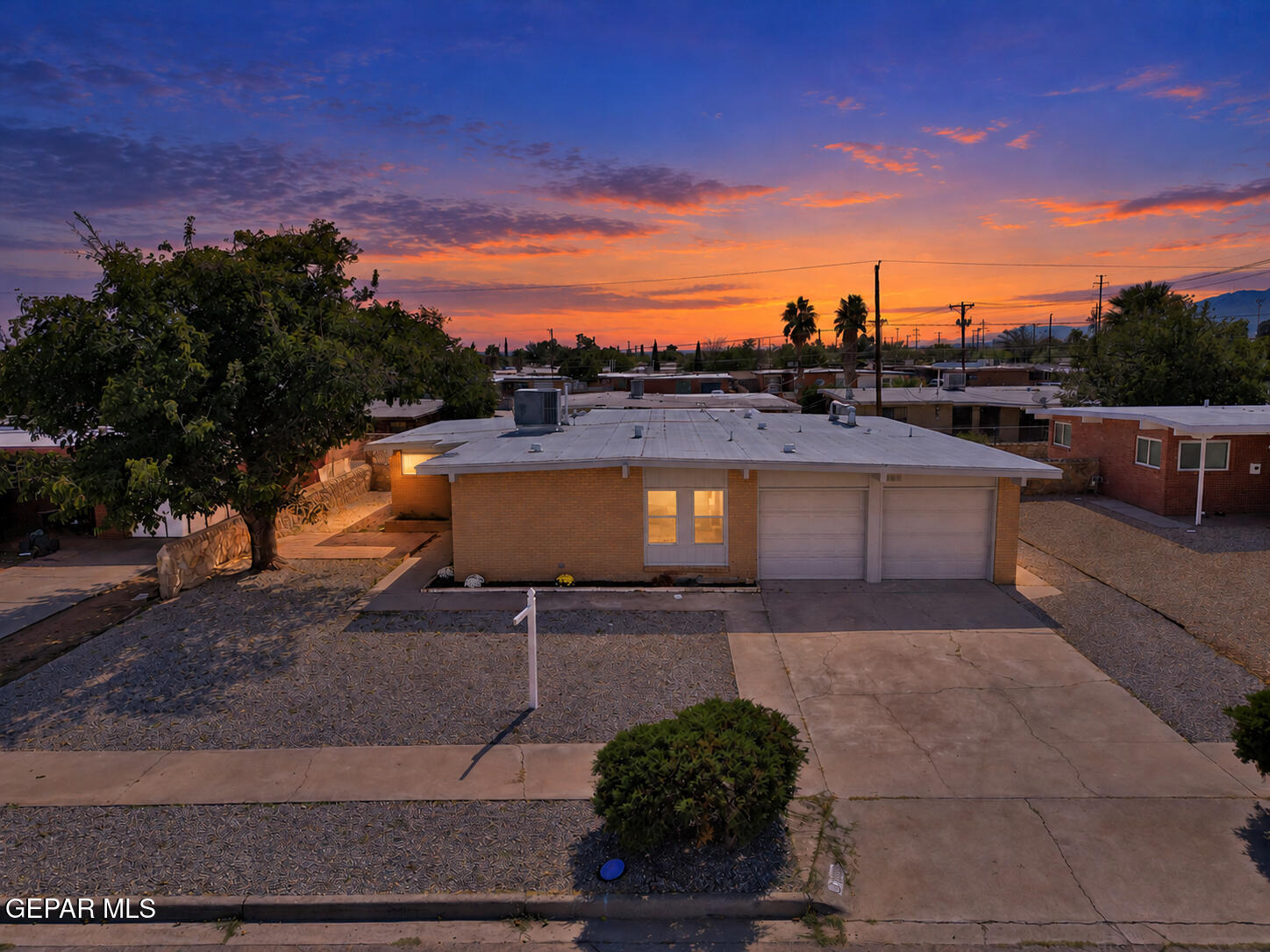 5108 Juliandra Avenue — photo