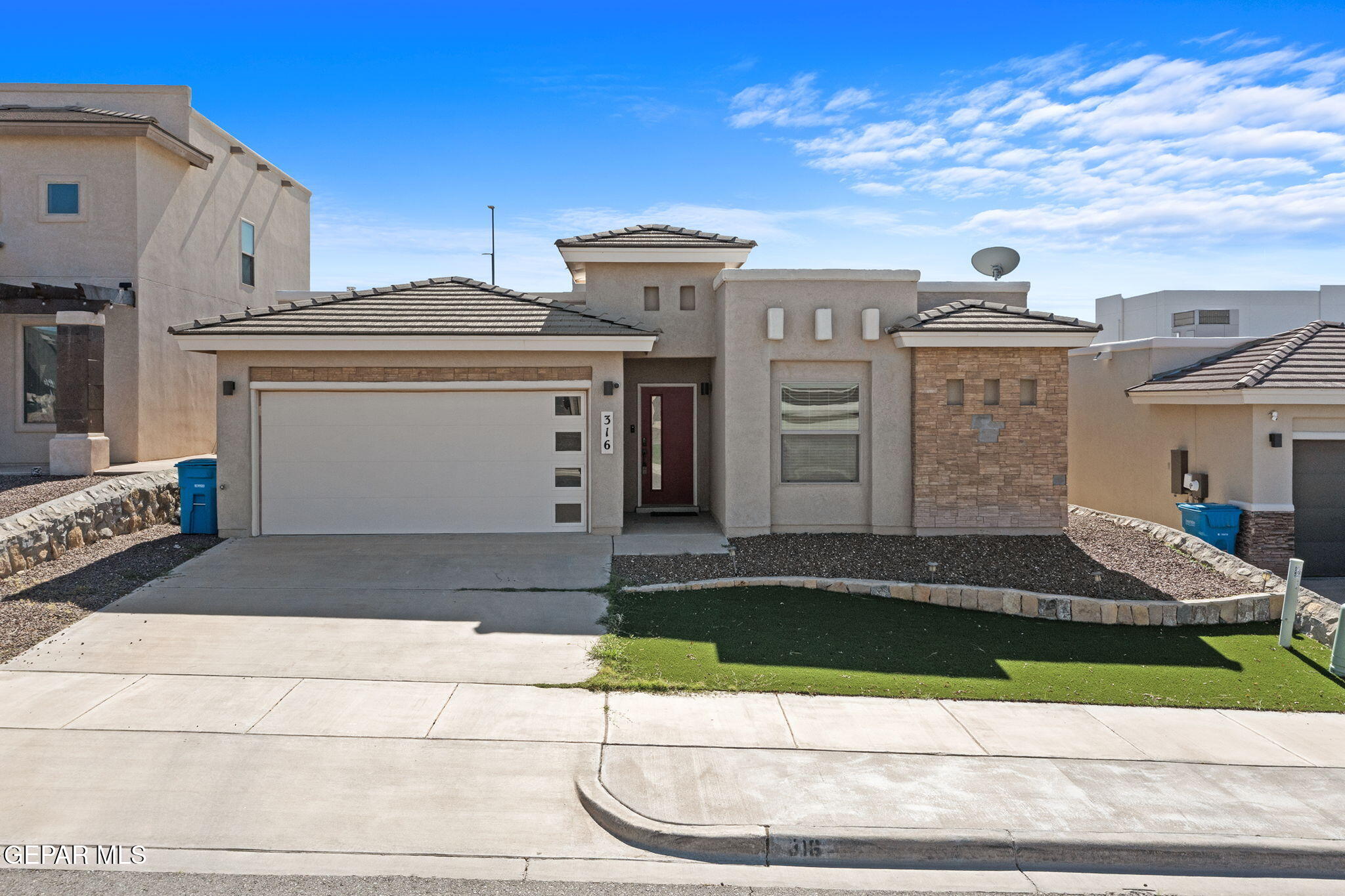 316 S Manzanita Drive — photo