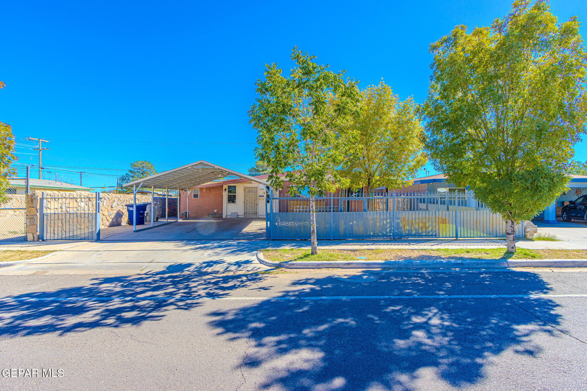 504 Encino Drive — photo