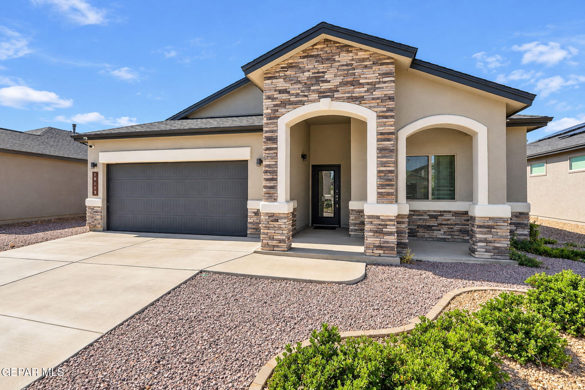 10113 Christmas Cactus Place — photo