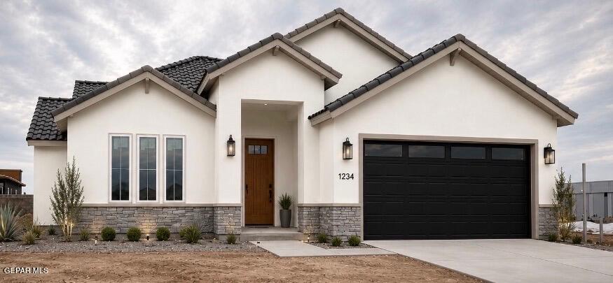 1817 Espy Gamboa — photo