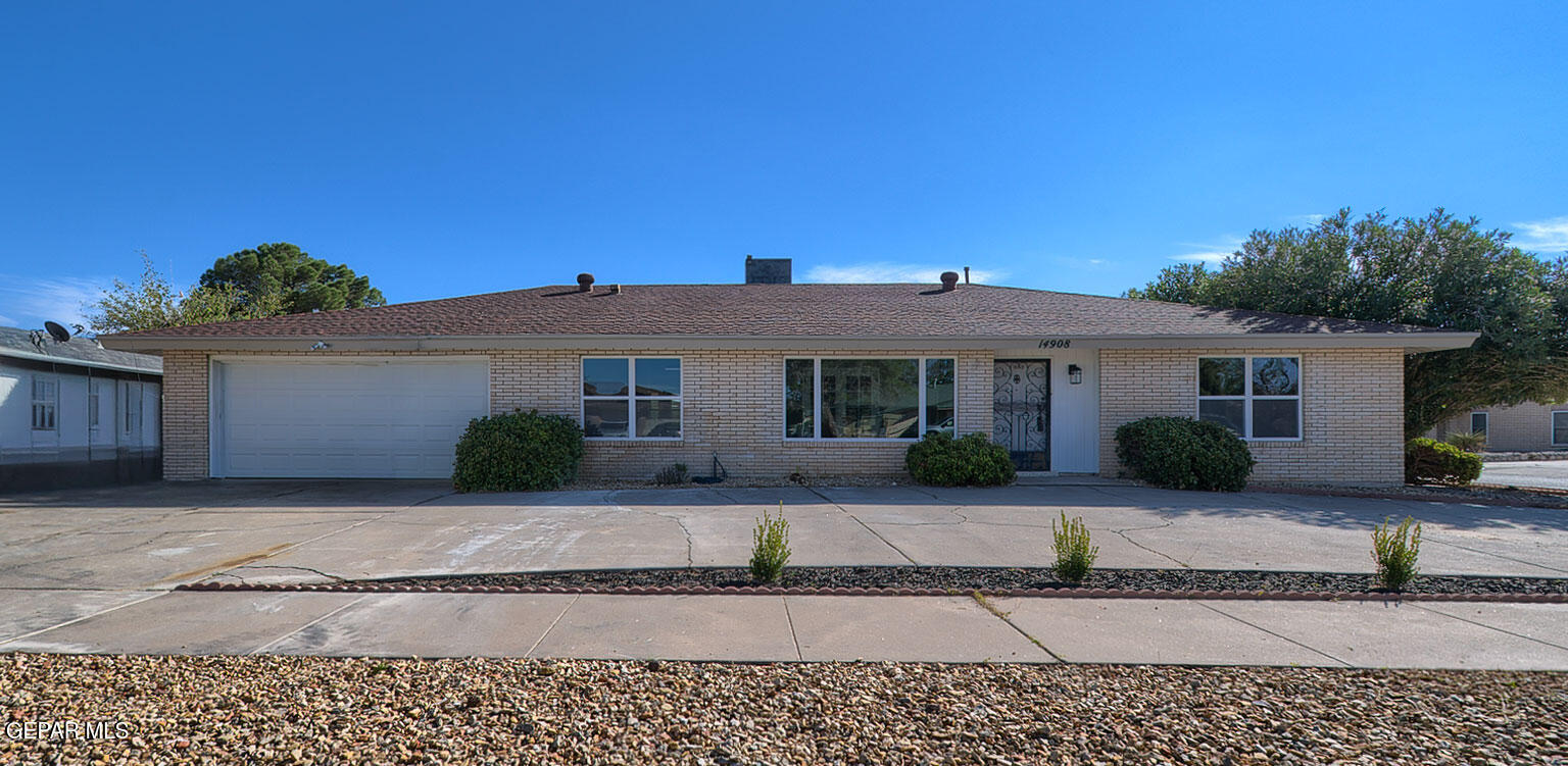 14908 Roslyn Drive — photo