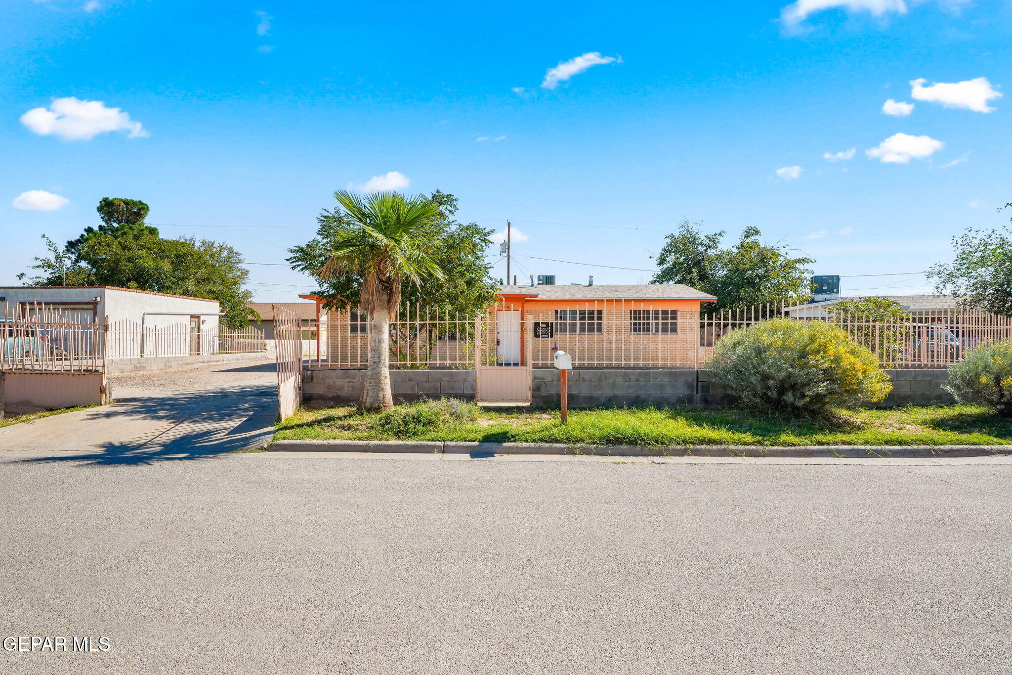14796 Bombay Court — photo
