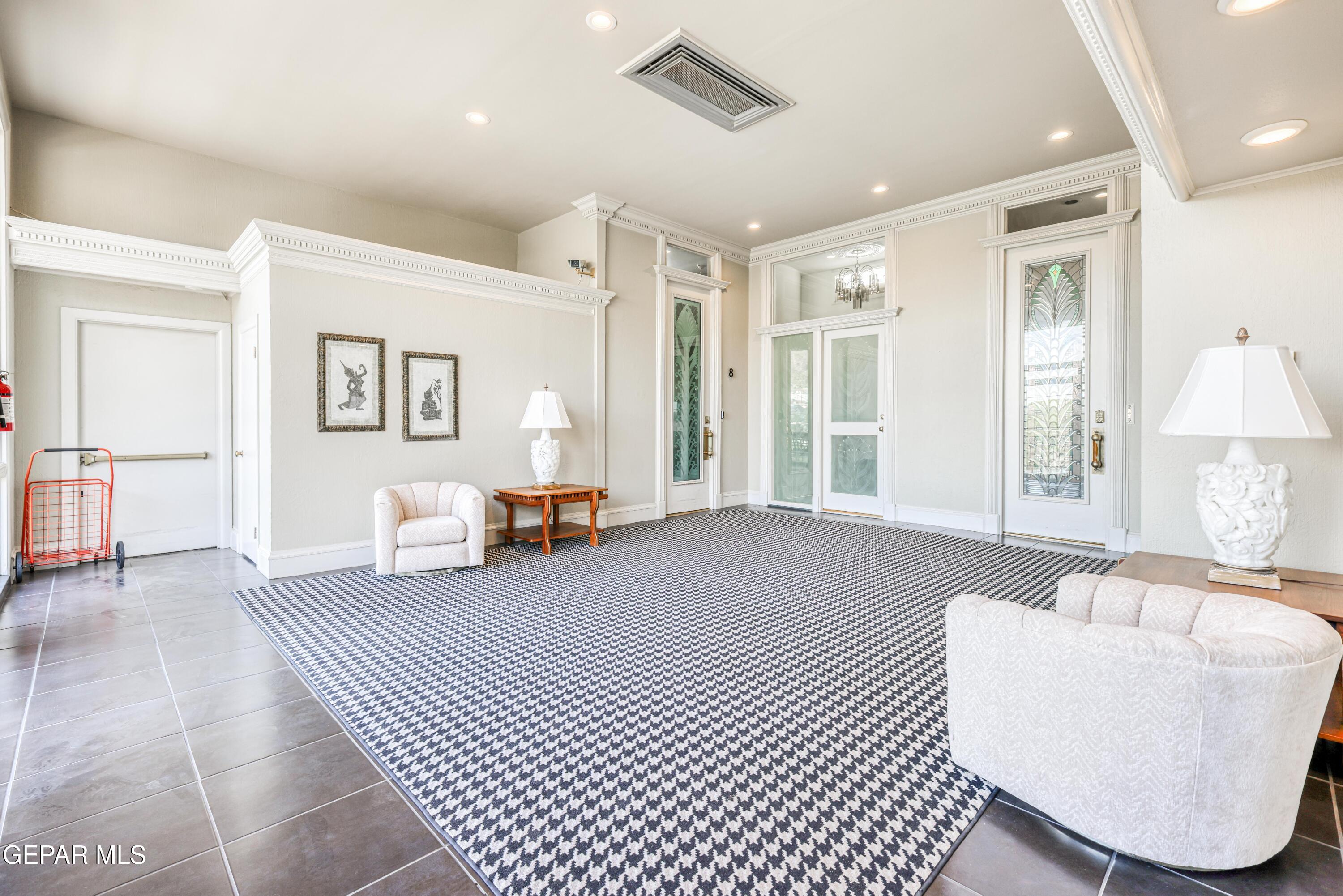 2500 Scenic Crest Circle Unit 9 — photo