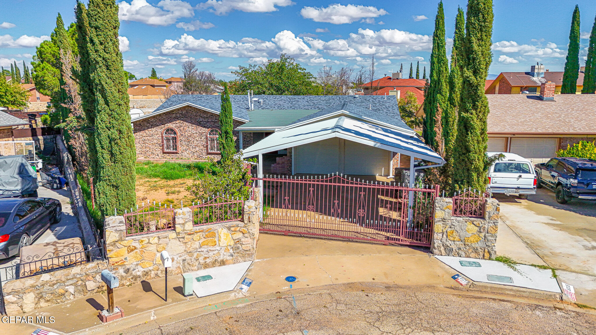 5213 Sweetwater Drive — photo