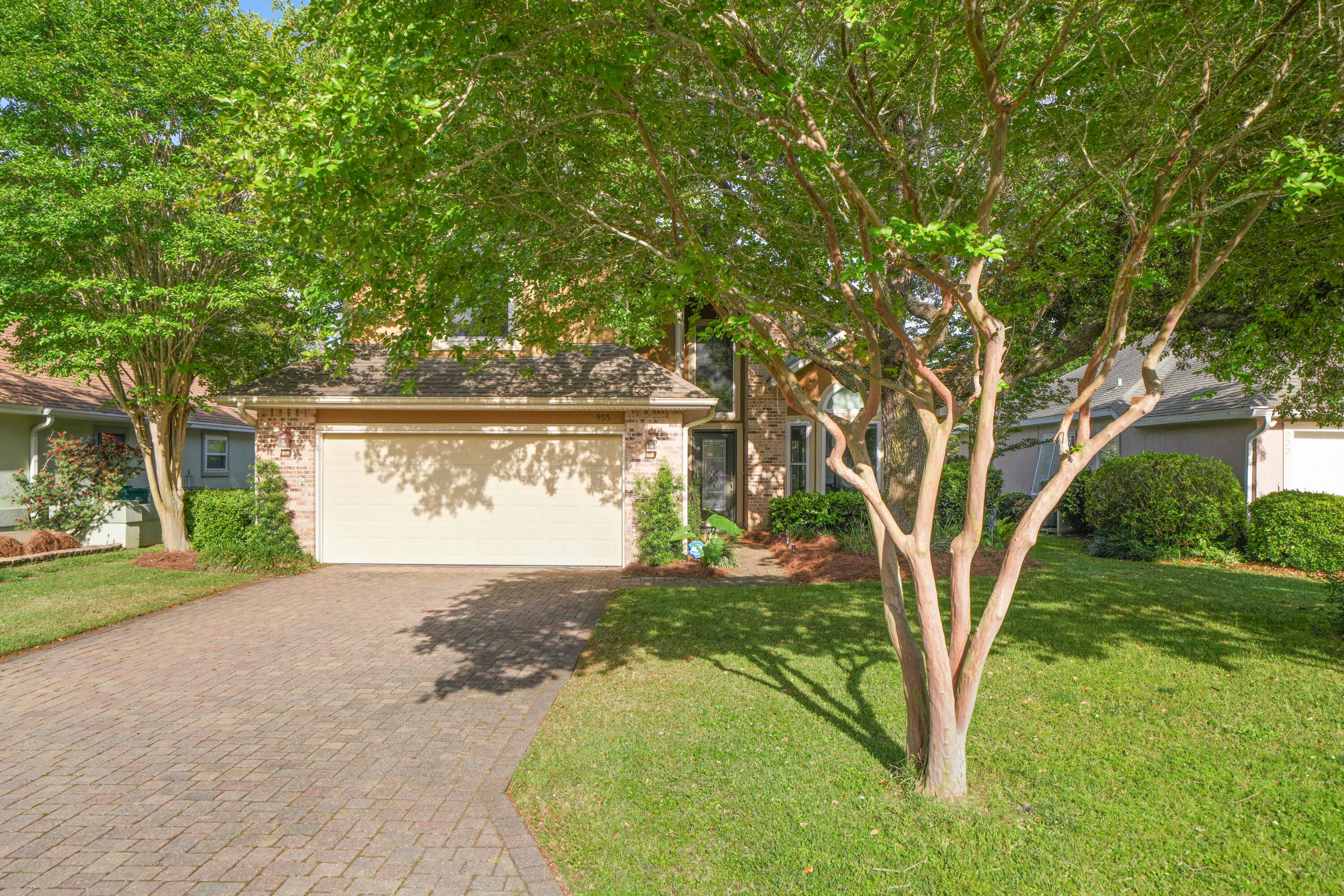 935 Shalimar Point Drive — photo
