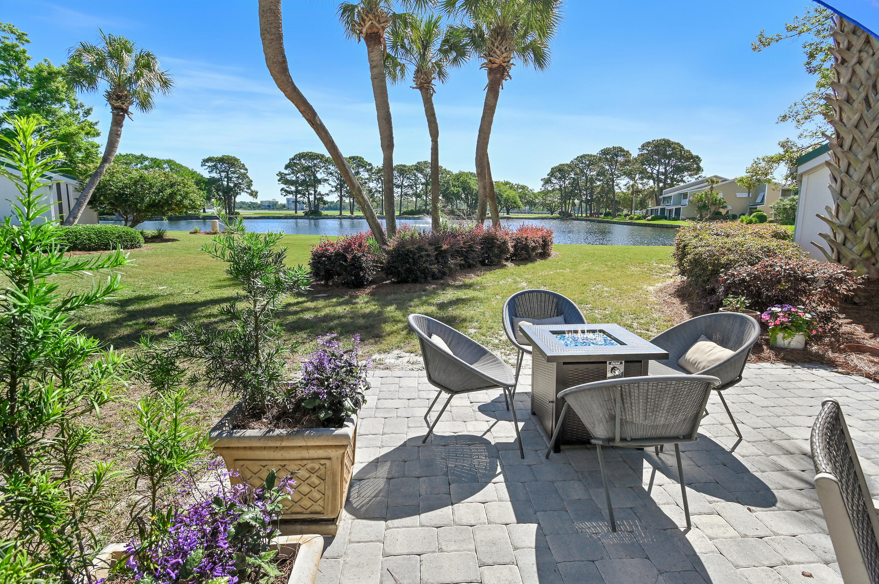 648 Bayou Drive 648 — photo