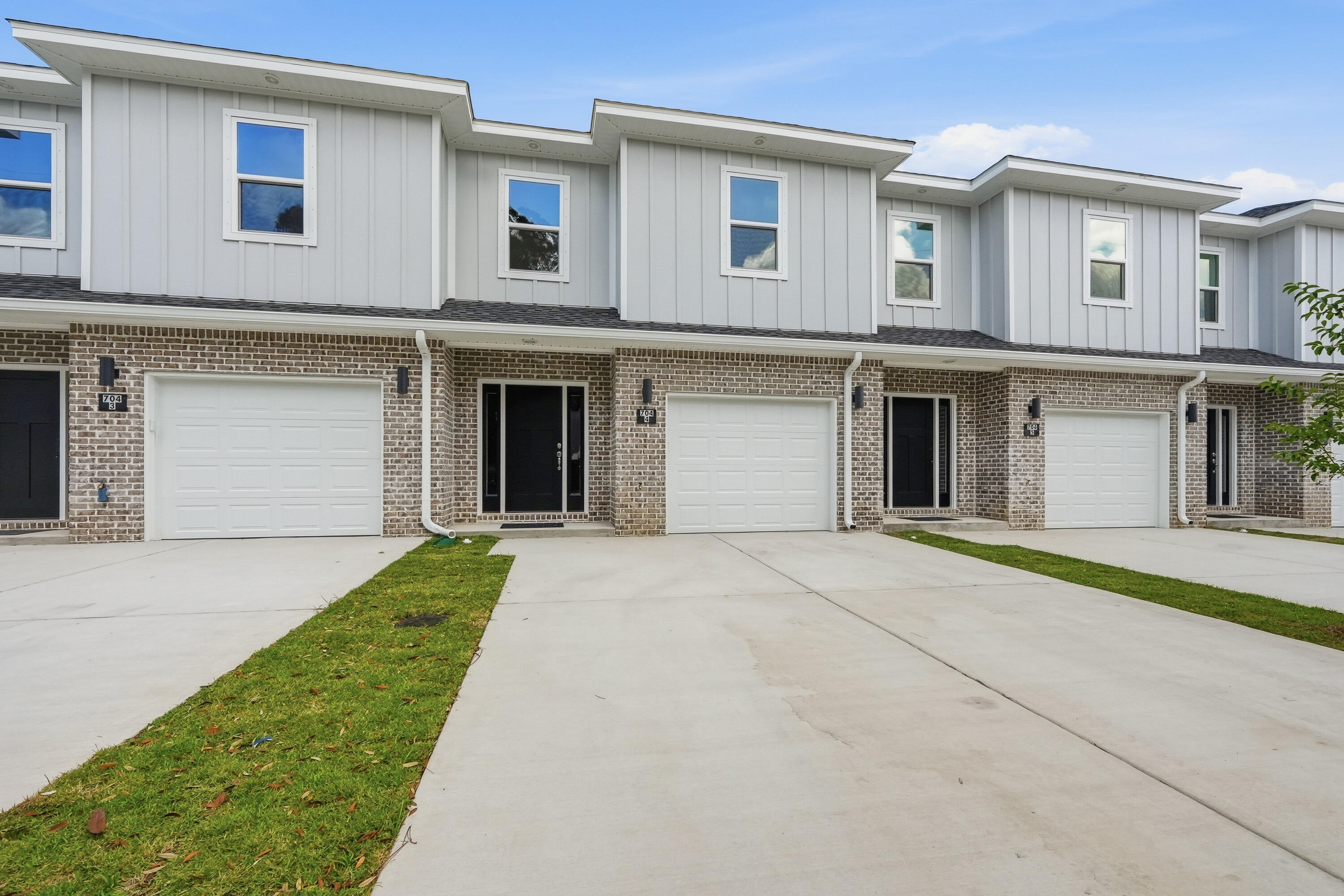 704 Ferguson Drive 4 — photo