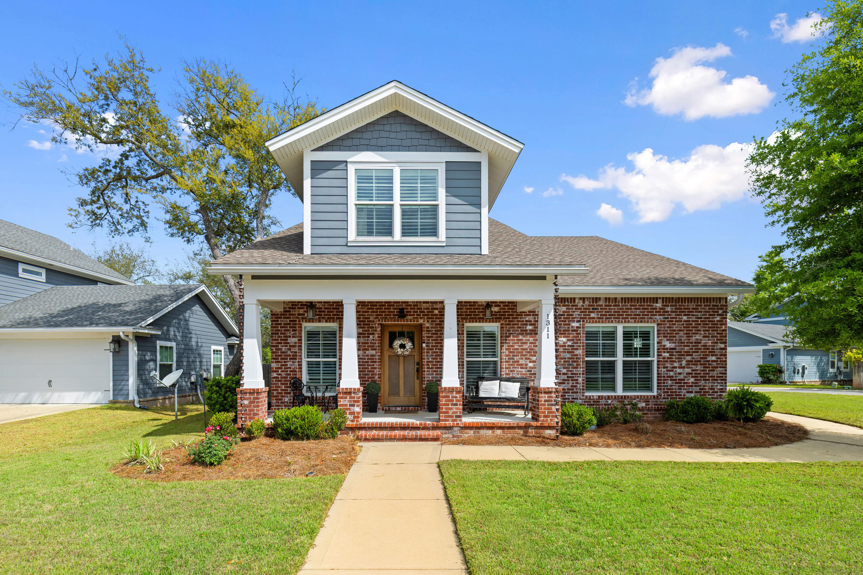 1311 Angelica Place — photo