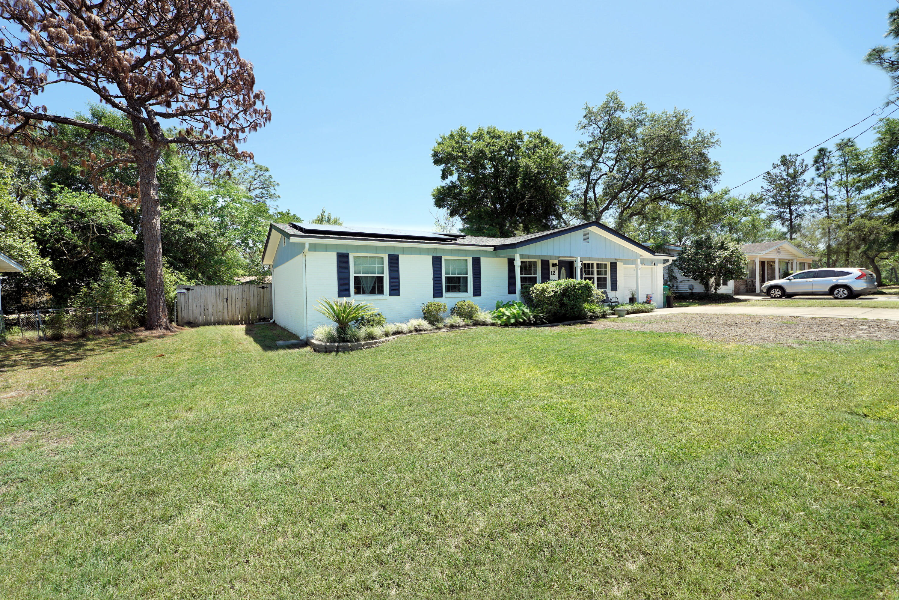 12 Berwick Circle — photo