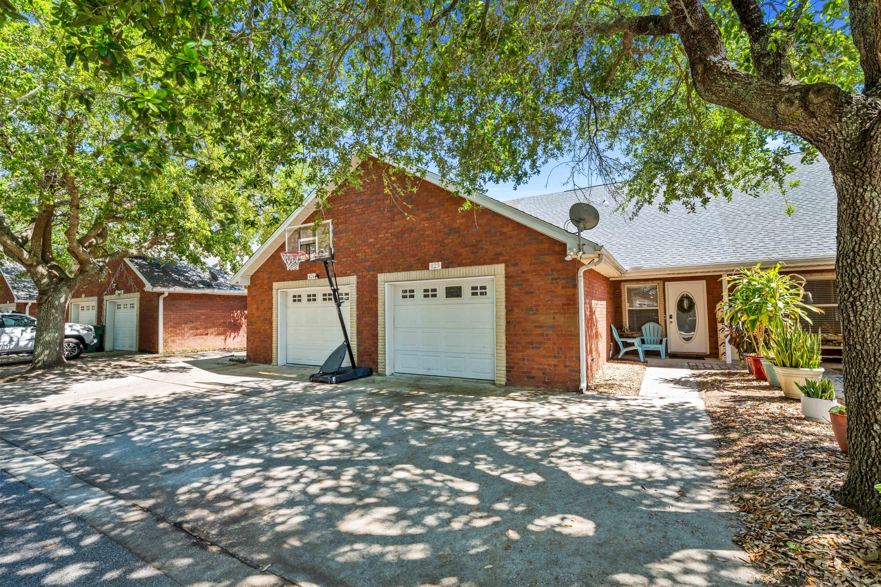 1000 Airport Road Unit 123 — photo