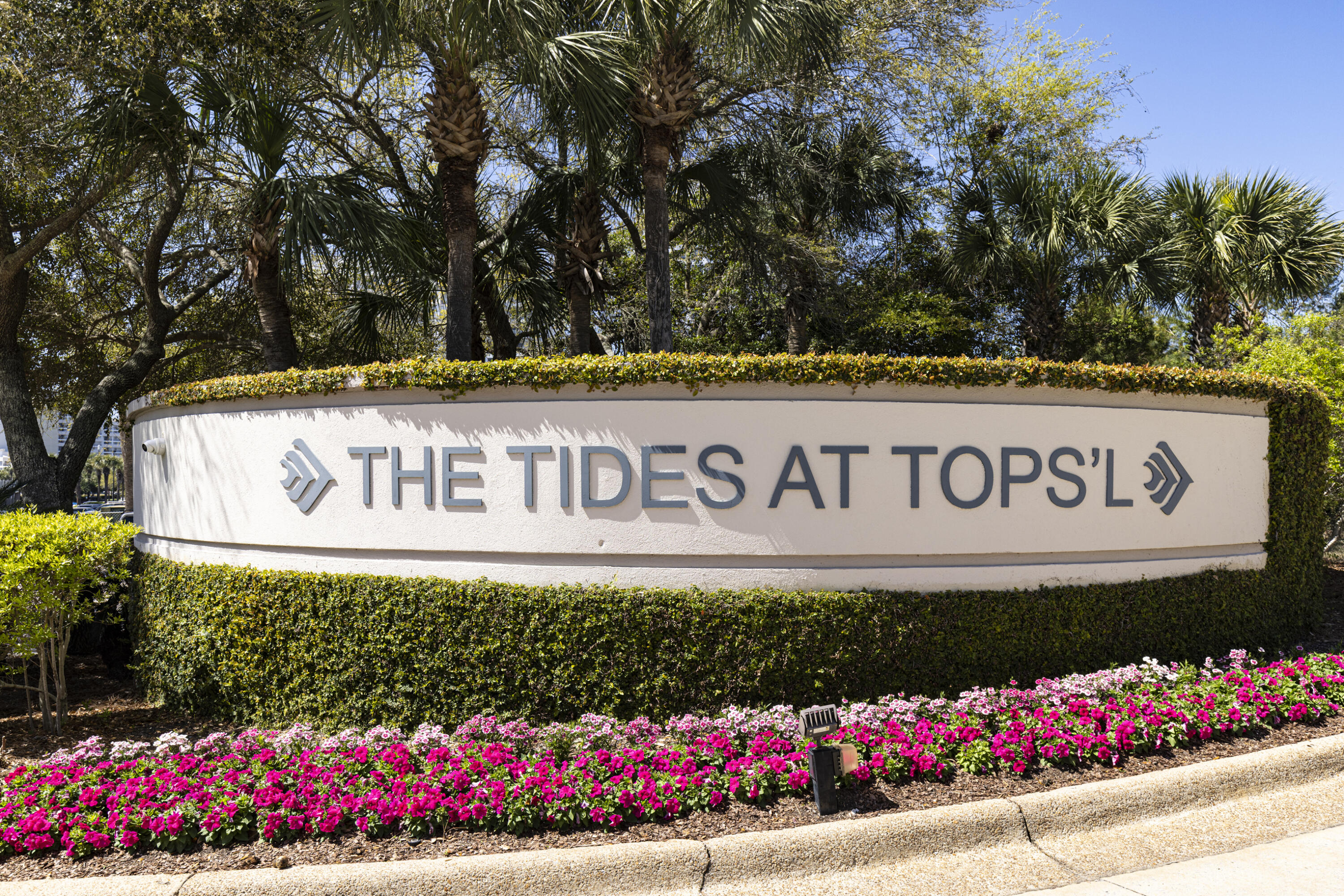 550 Tops'l Beach Boulevard 107 — photo