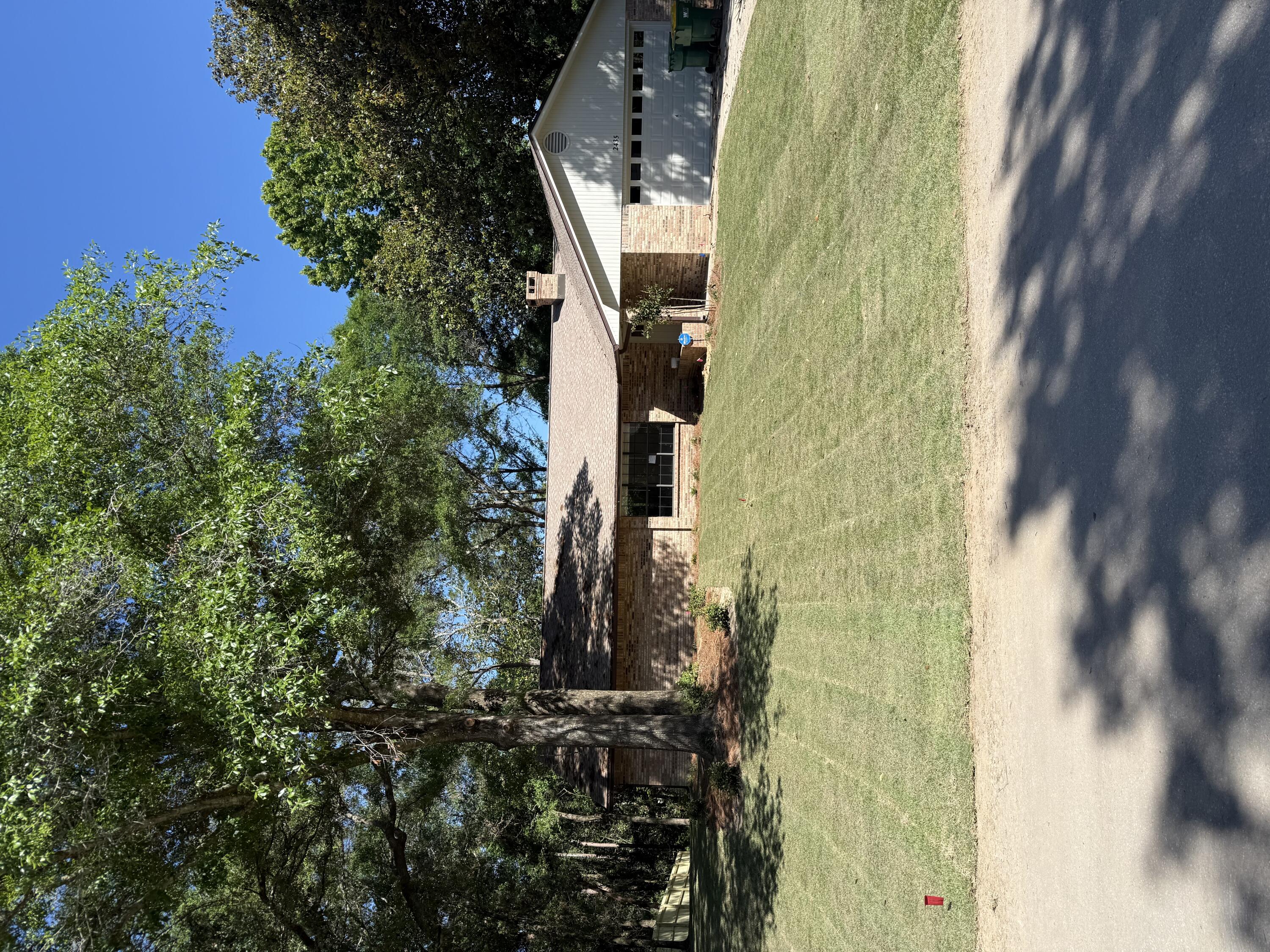 2435 Rocky Shores Drive — photo