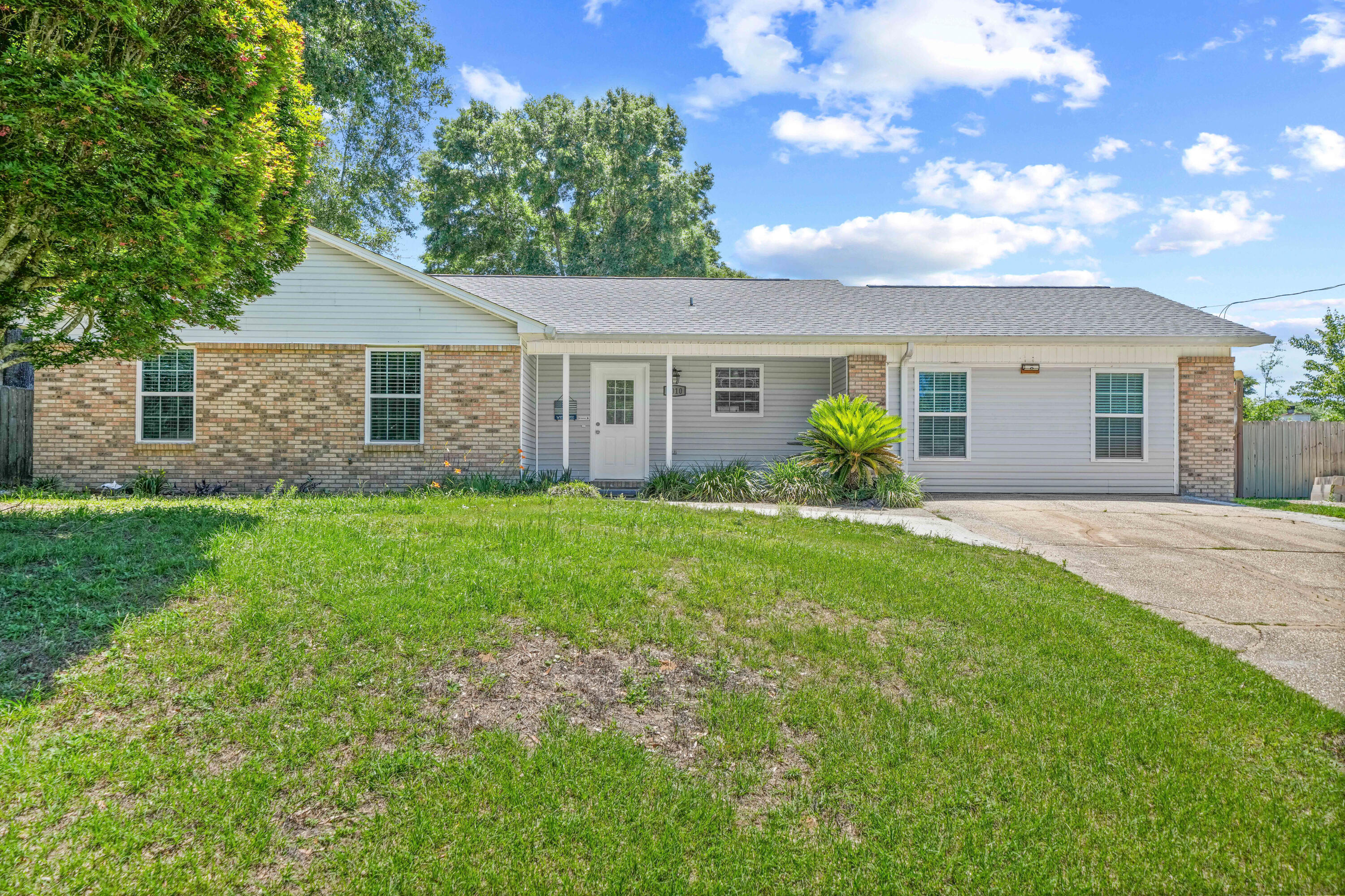 3010 Windsor Circle — photo