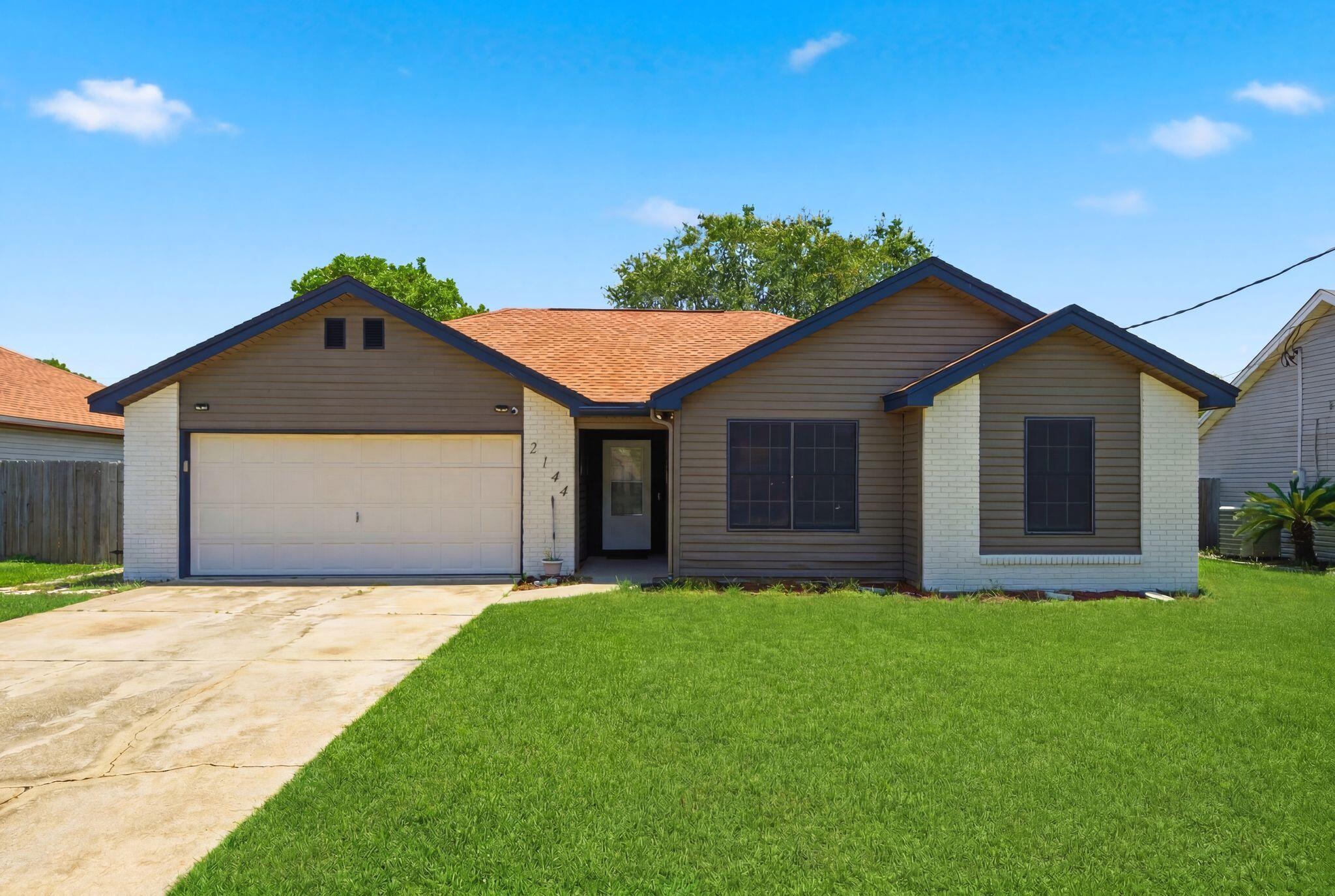 2144 Estate Circle — photo