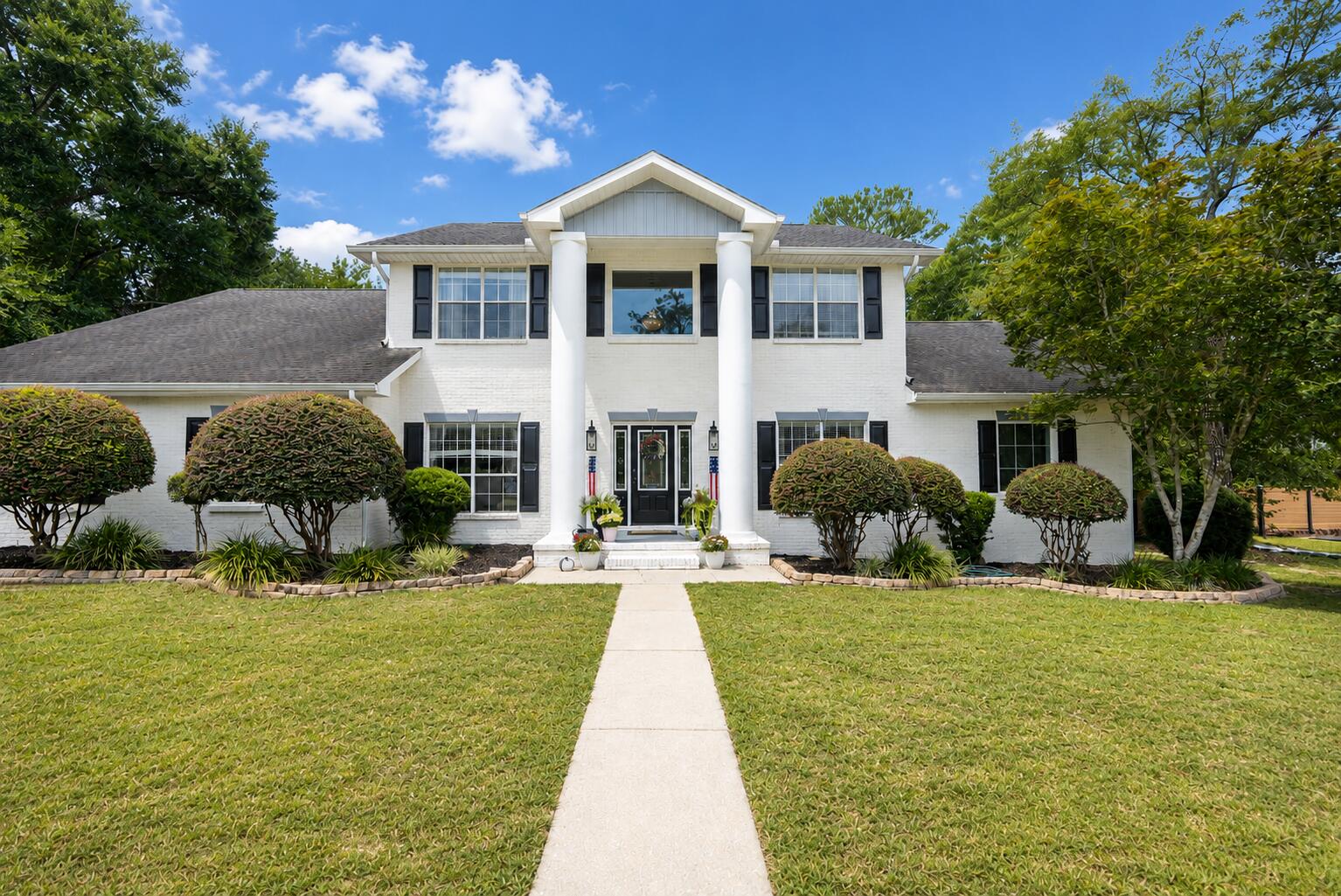 122 Old South Drive — photo