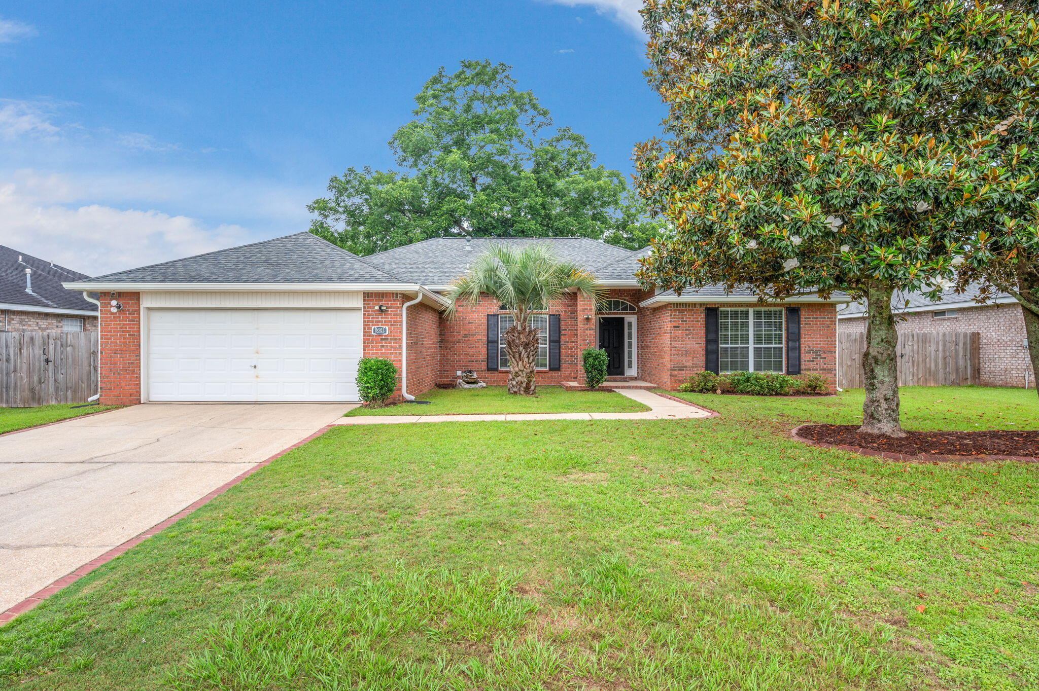5621 N Brook Drive — photo