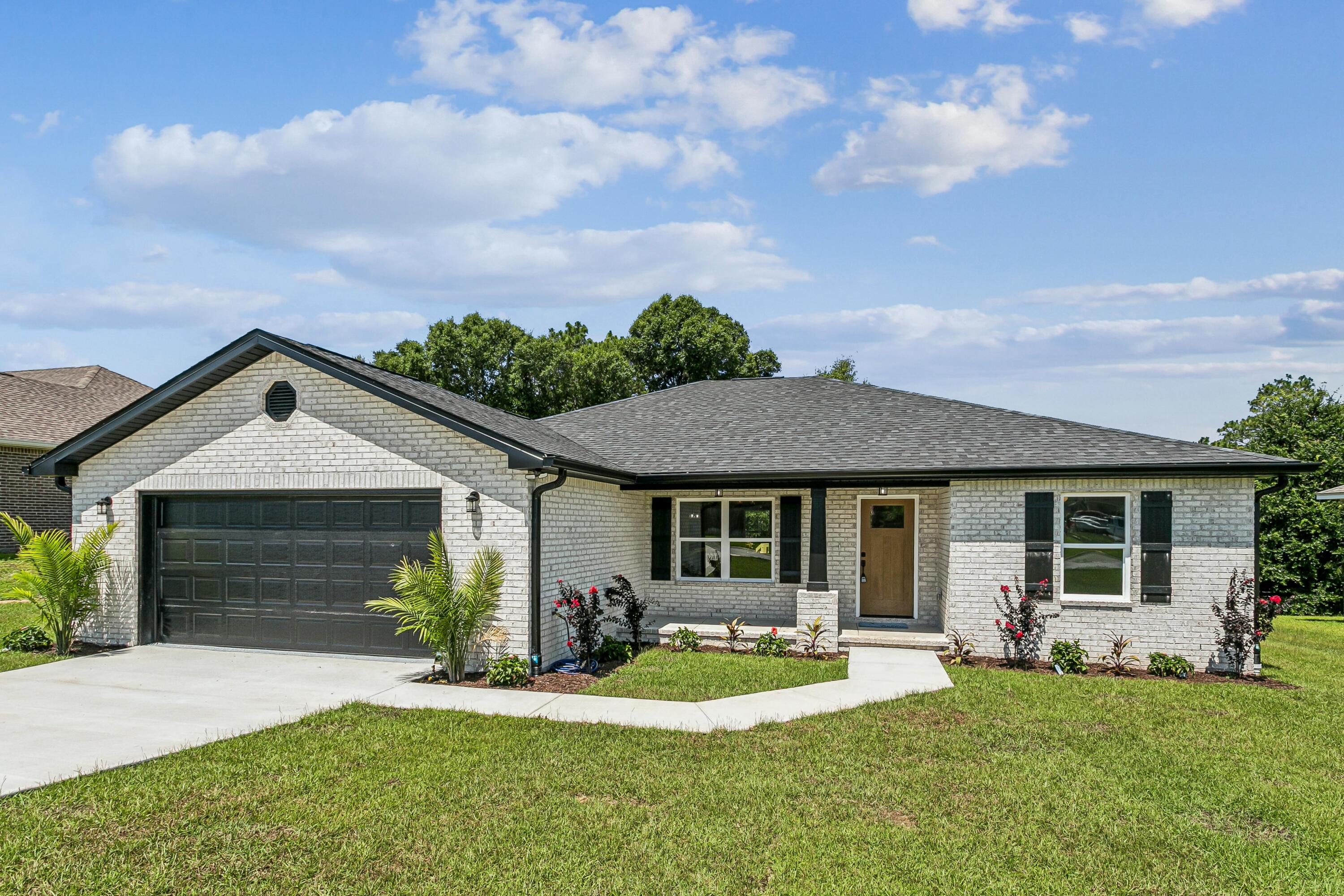 249 Paradise Palm Circle — photo