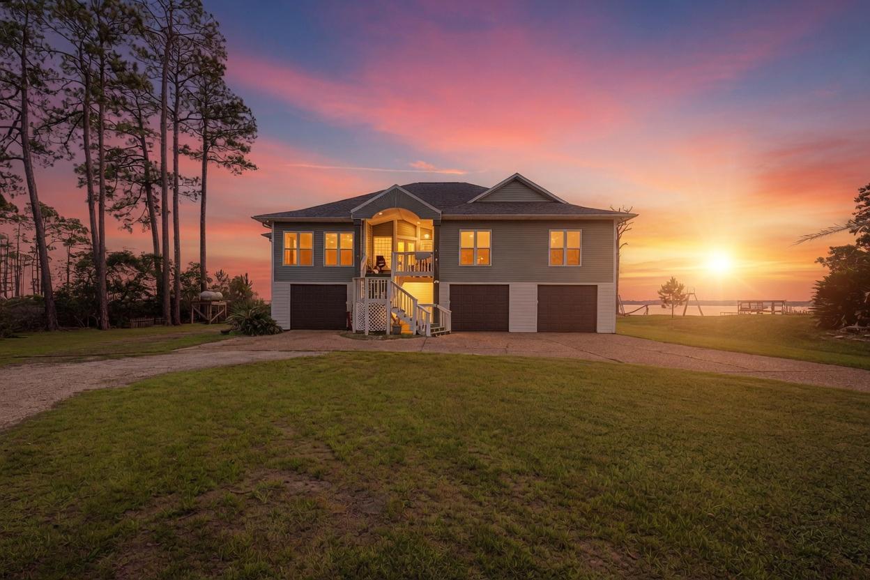 4501 Bayside Drive — photo