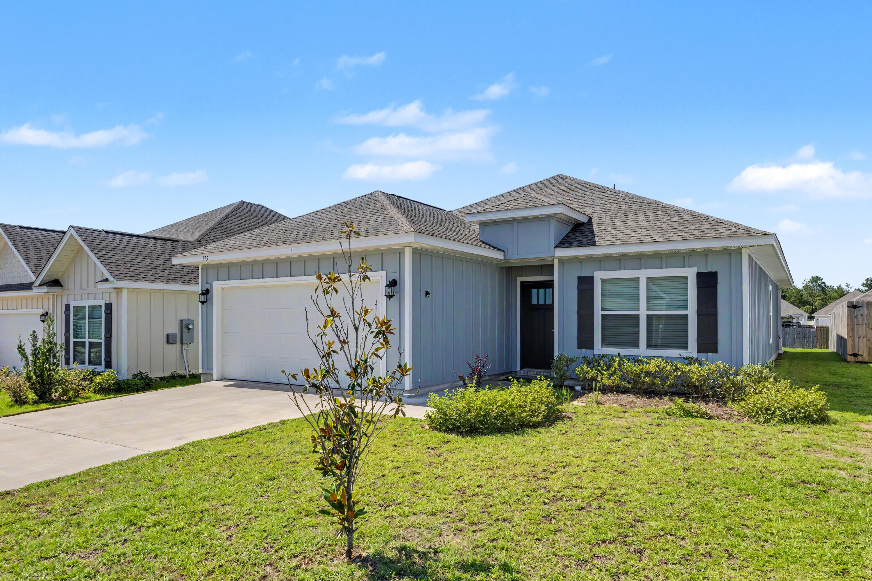 115 Blooming Cove — photo