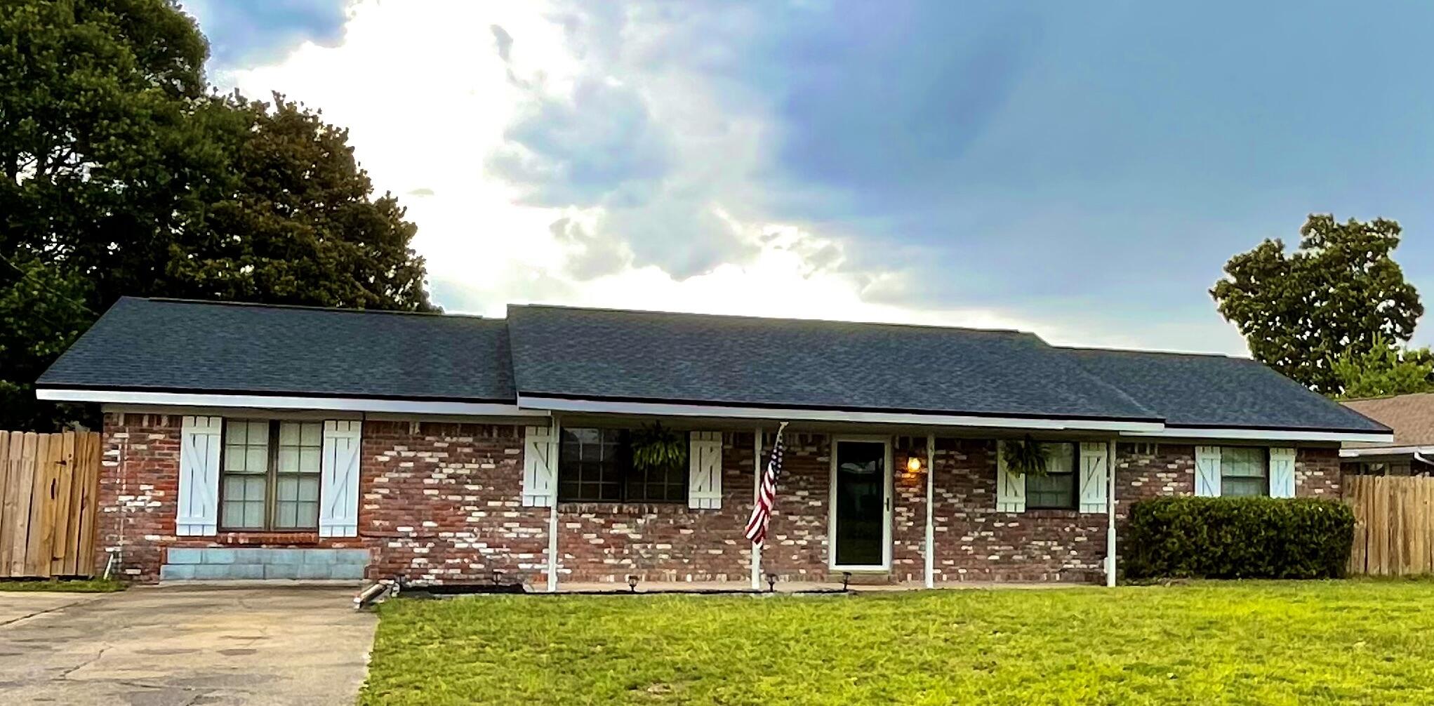 5 Lakeview Drive — photo
