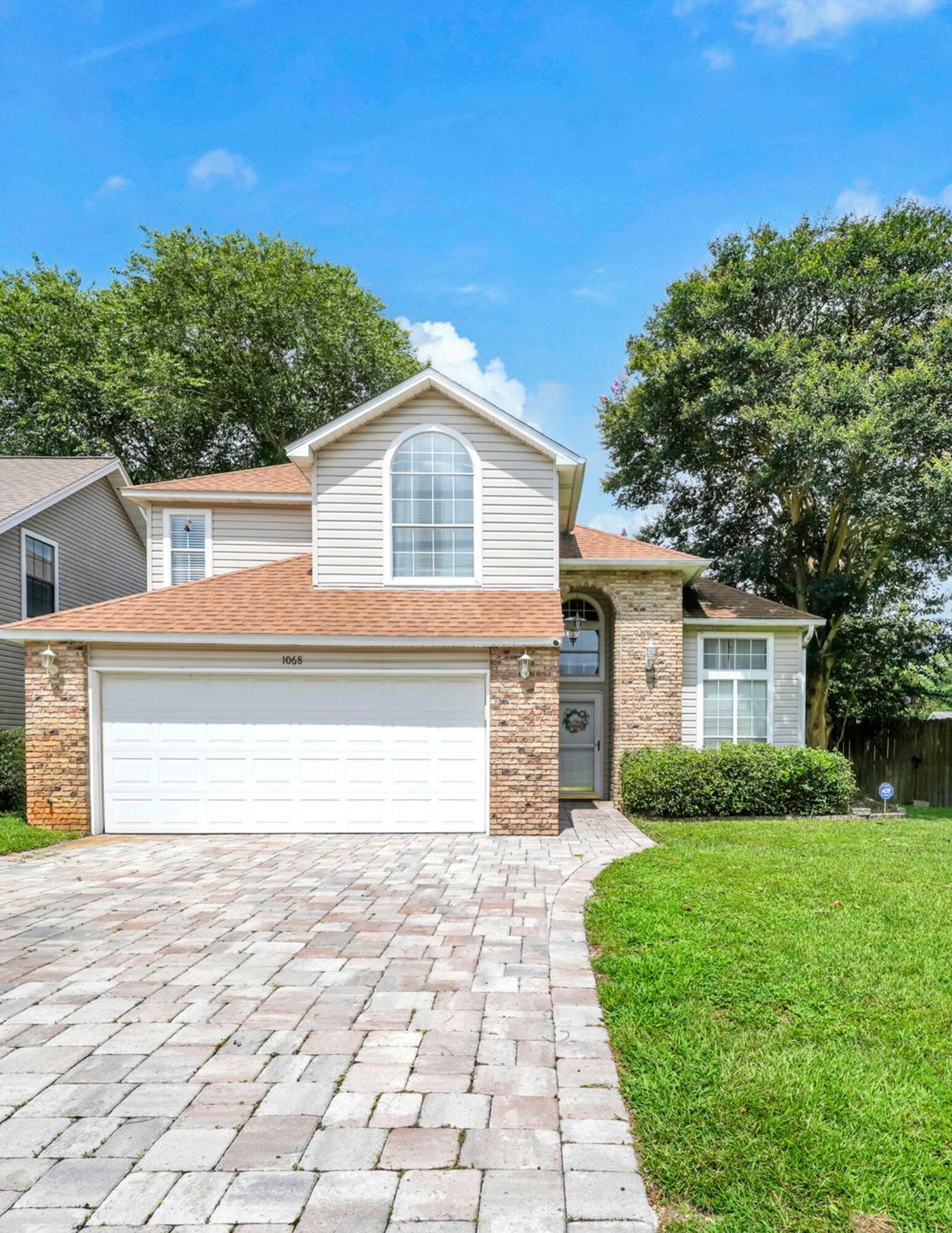 1068 Windmill Drive — photo