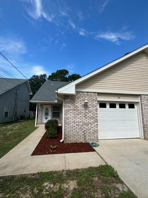2169 Tom Street 2169 — photo