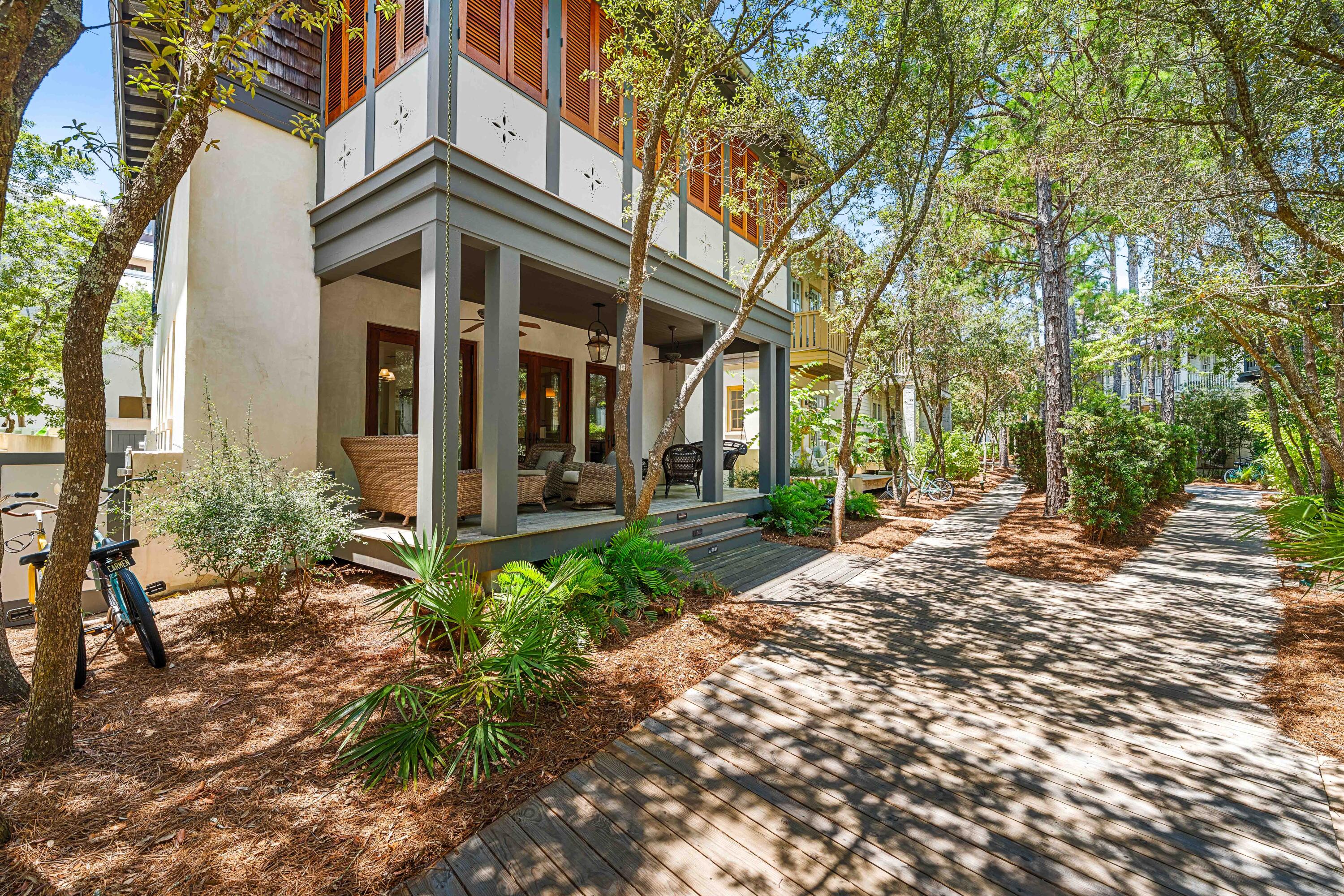 77 Wiggle Lane — photo