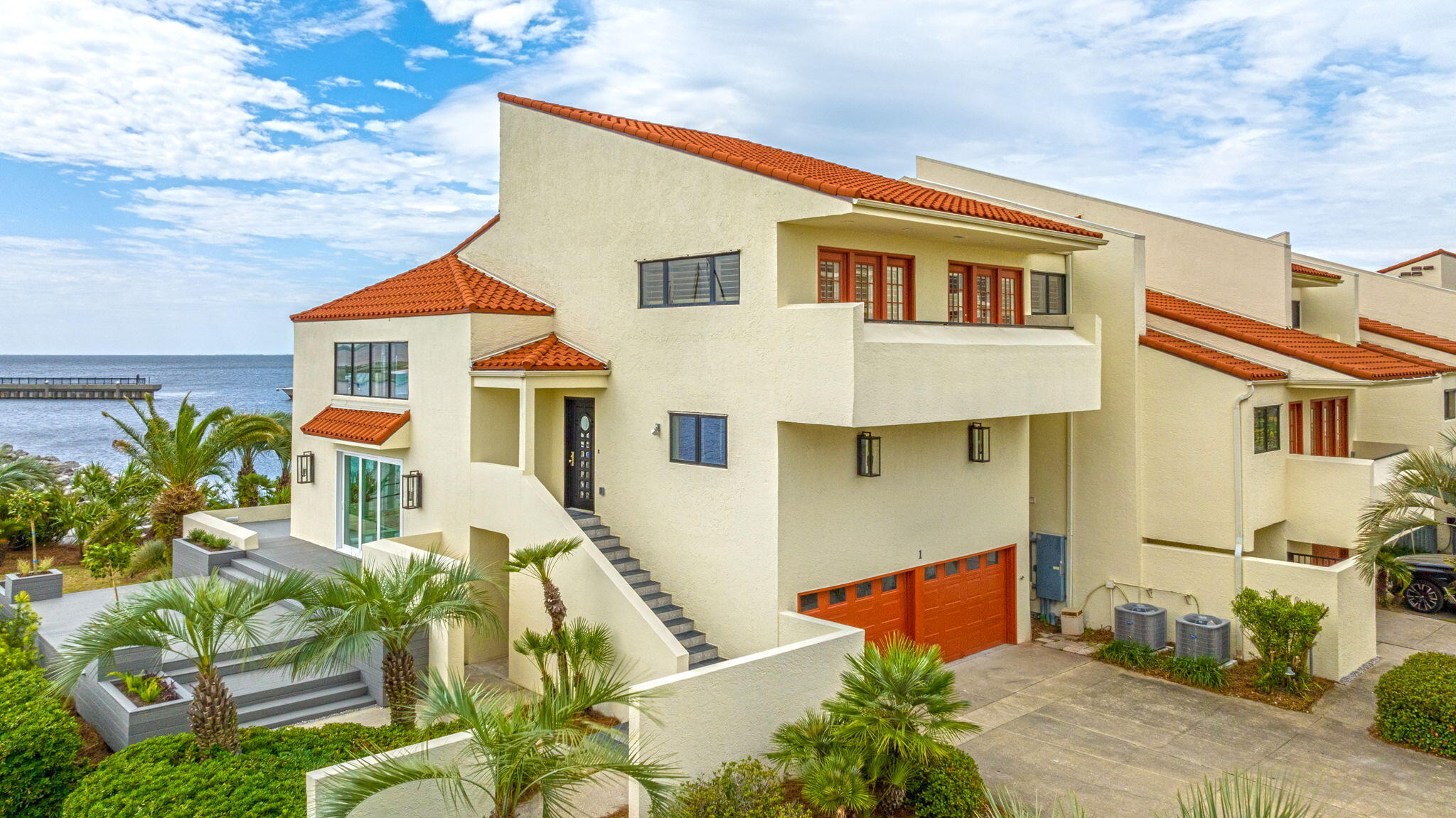 1 Port Royal Way 1 & 3 — photo