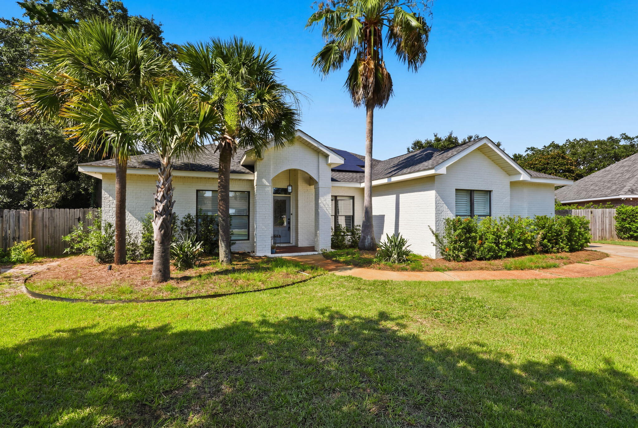 1194 Jaguar Circle — photo