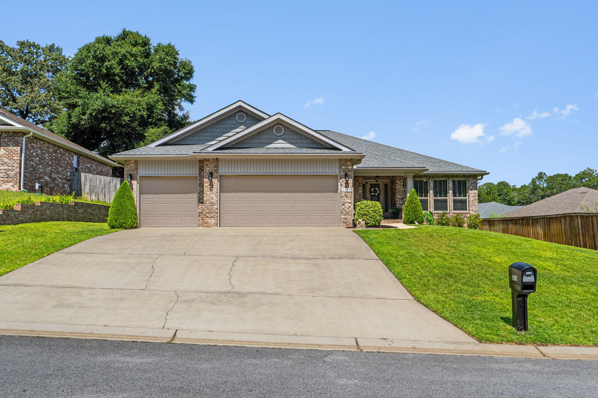 3019 Crown Creek Circle — photo